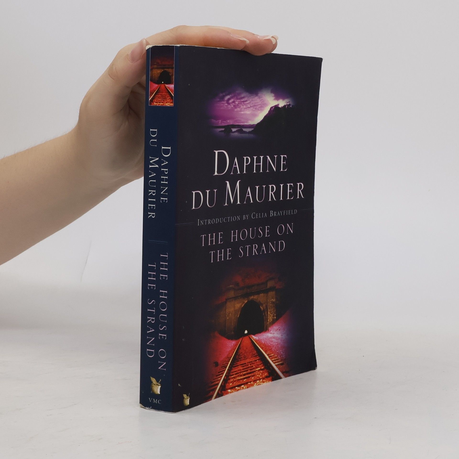 Daphne Du Maurier The house on the strand
