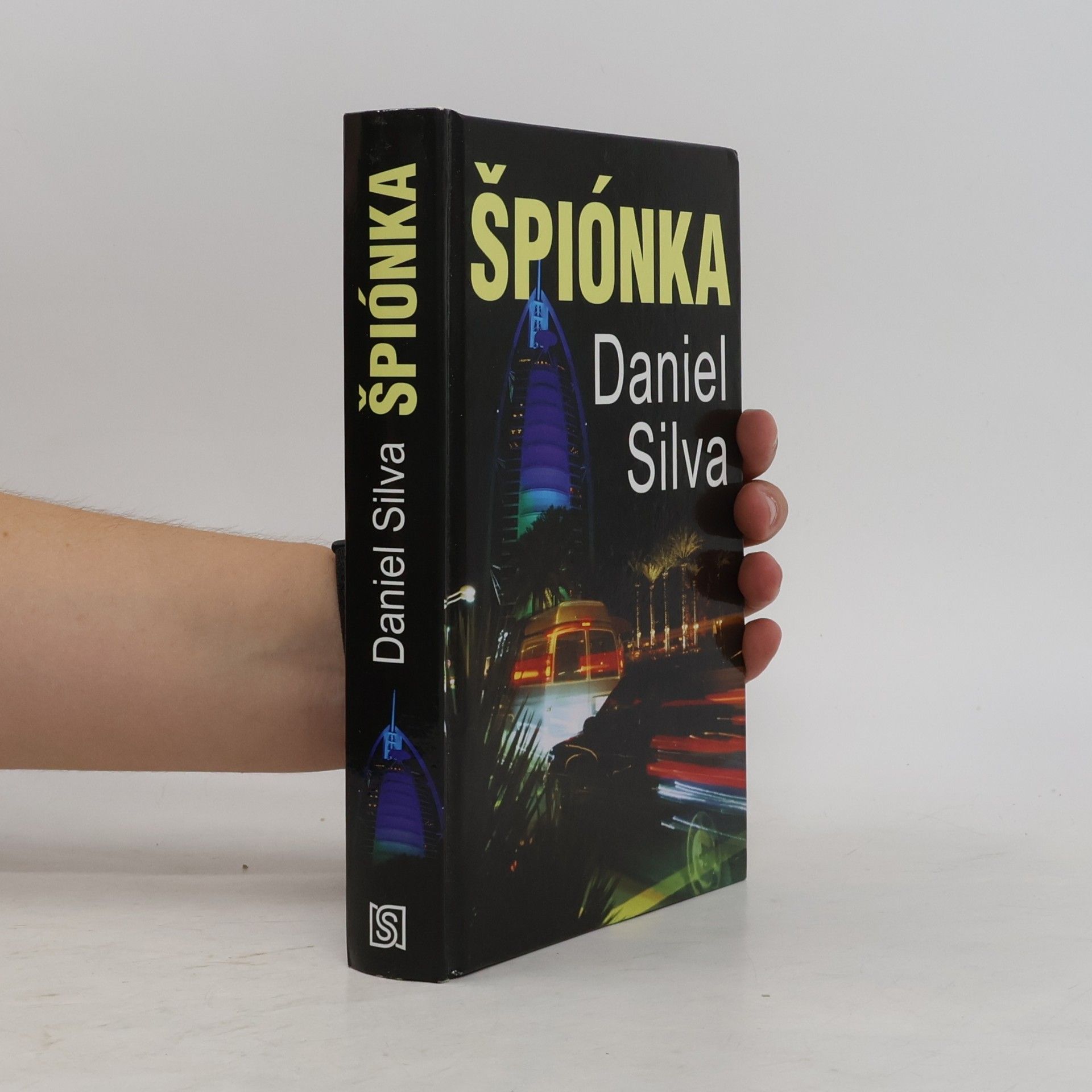 Daniel Silva Špiónka