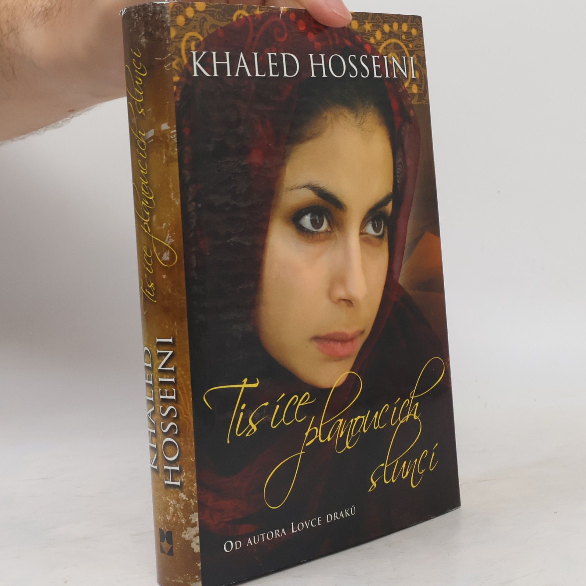 Khaled Hosseini Tisíce planoucích sluncí