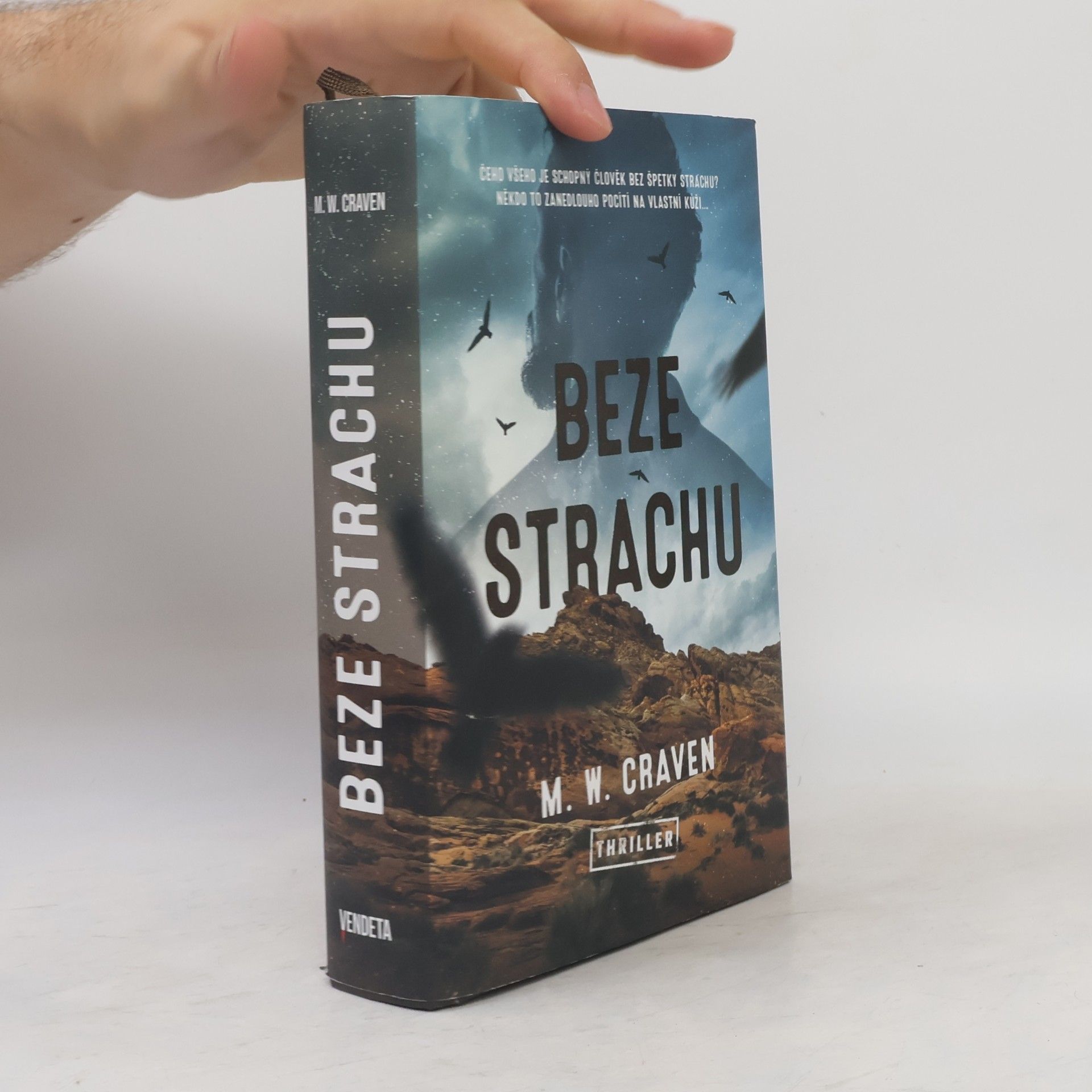 M.W. Craven Beze strachu