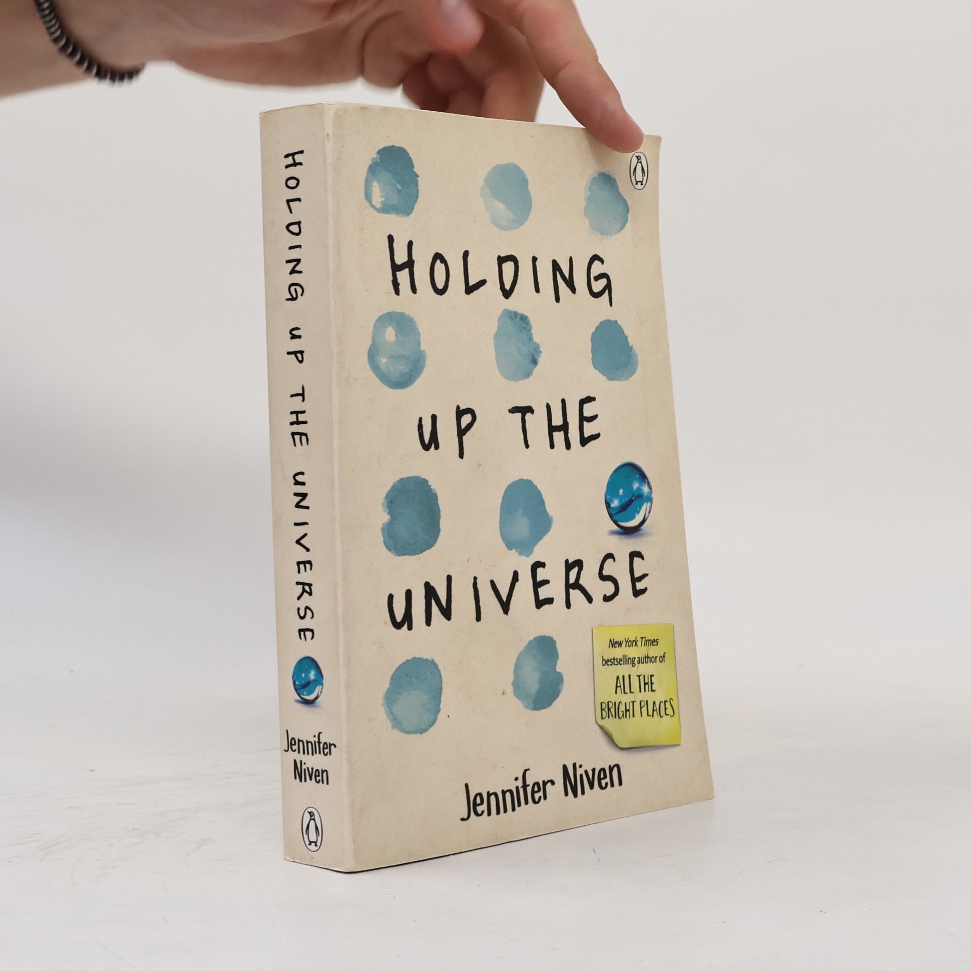 Jennifer Niven Holding Up the Universe