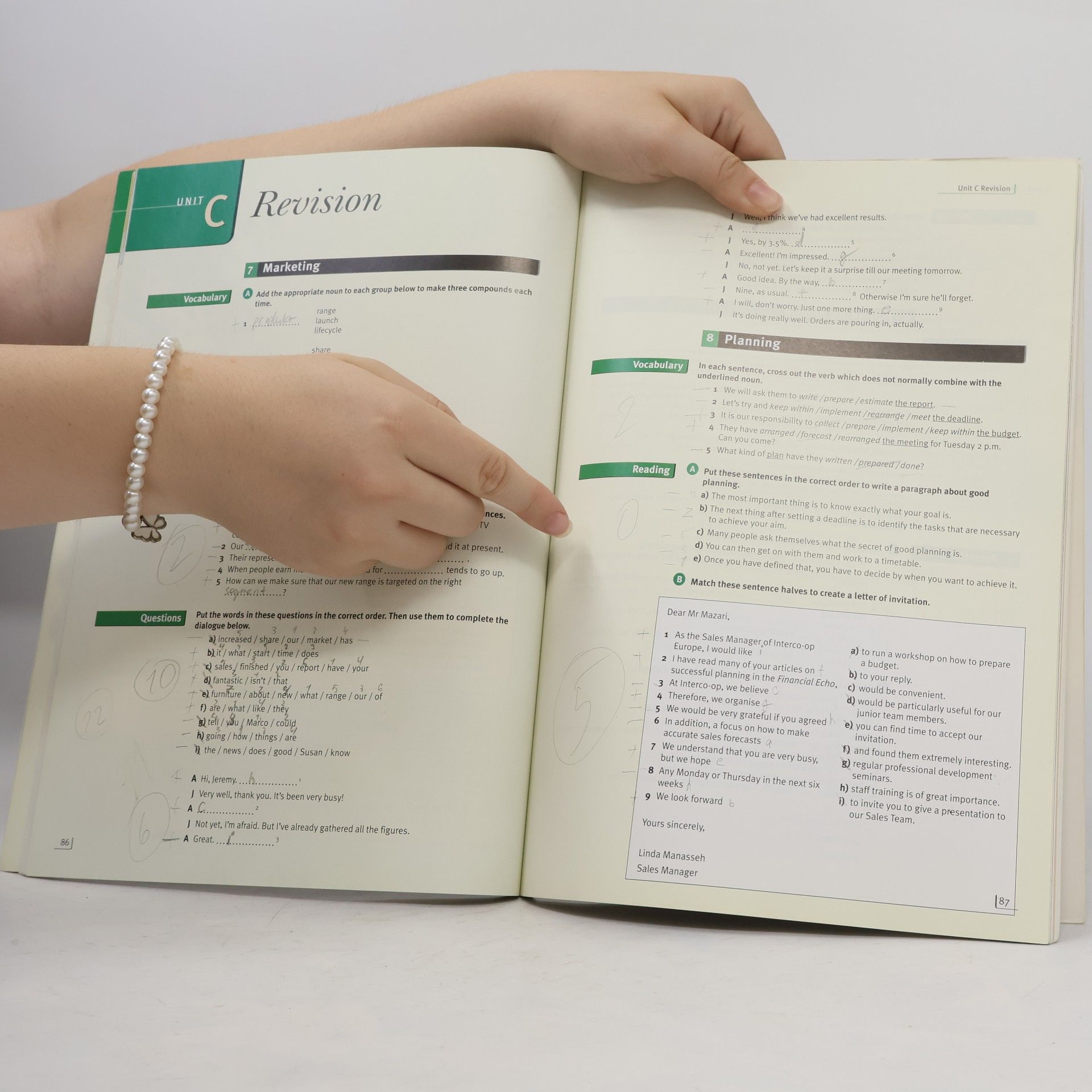 David Cotton Market leader : pre-intermediate business English course book