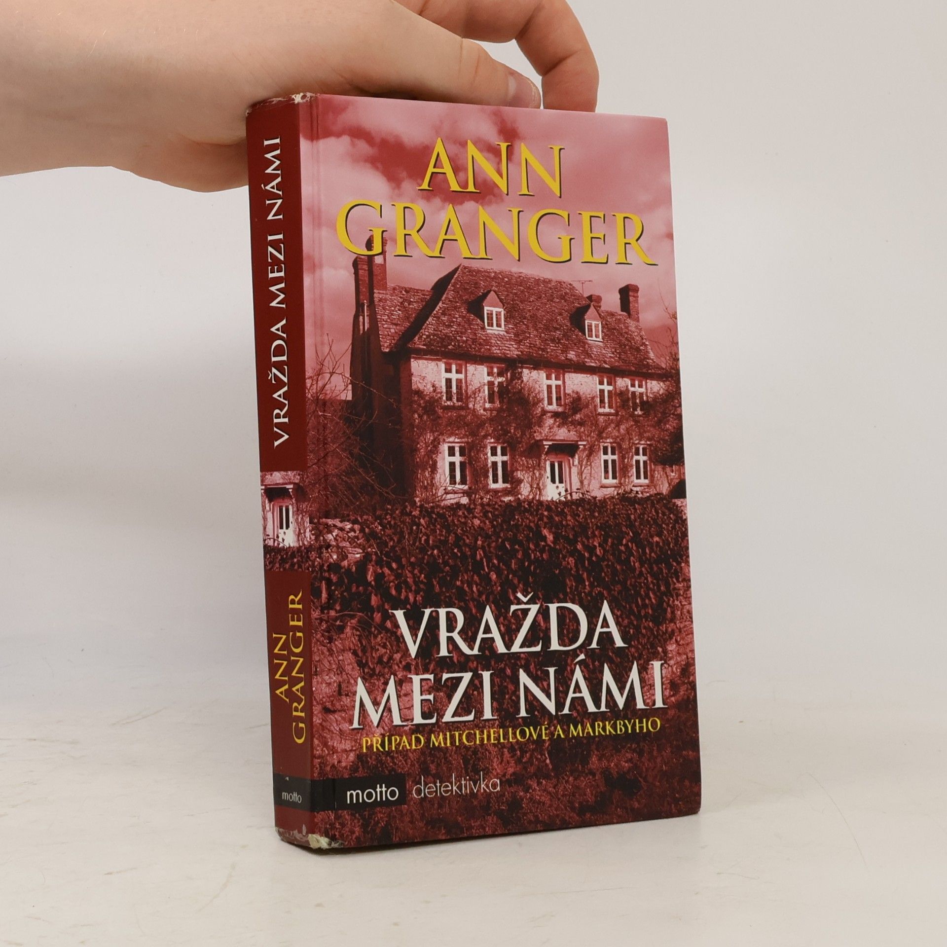 Ann Granger Vražda mezi námi