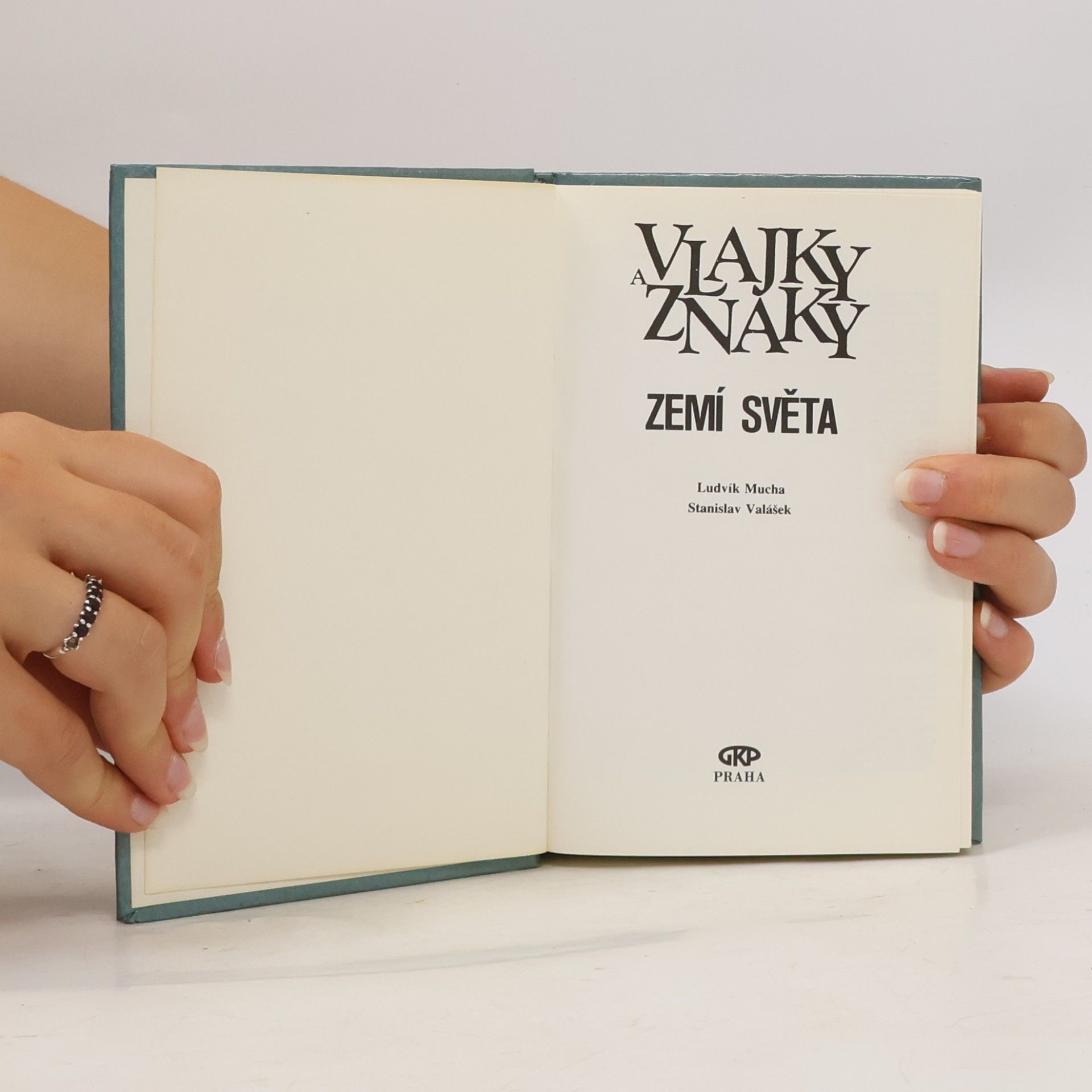 Ludvík Mucha Vlajky a znaky zemí světa