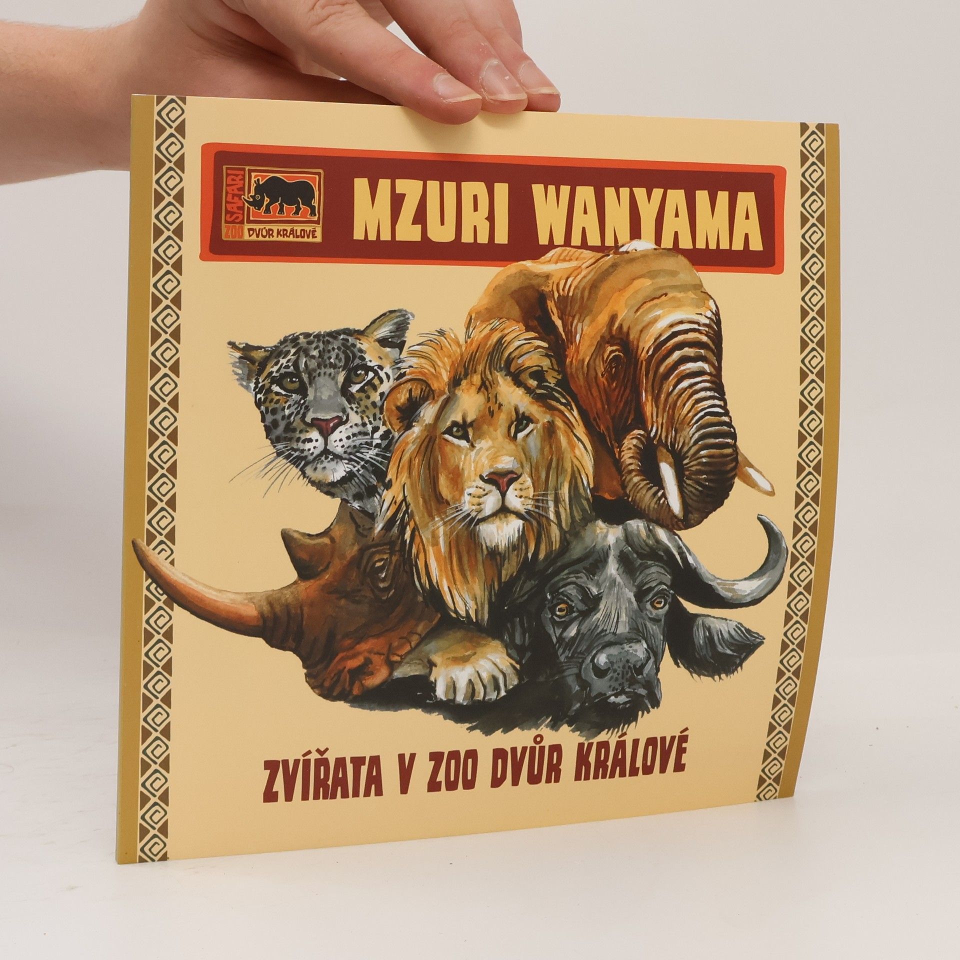 Kolektiv autorů Mzuri Wanyama: Zvířata v Zoo Dvůr Králové