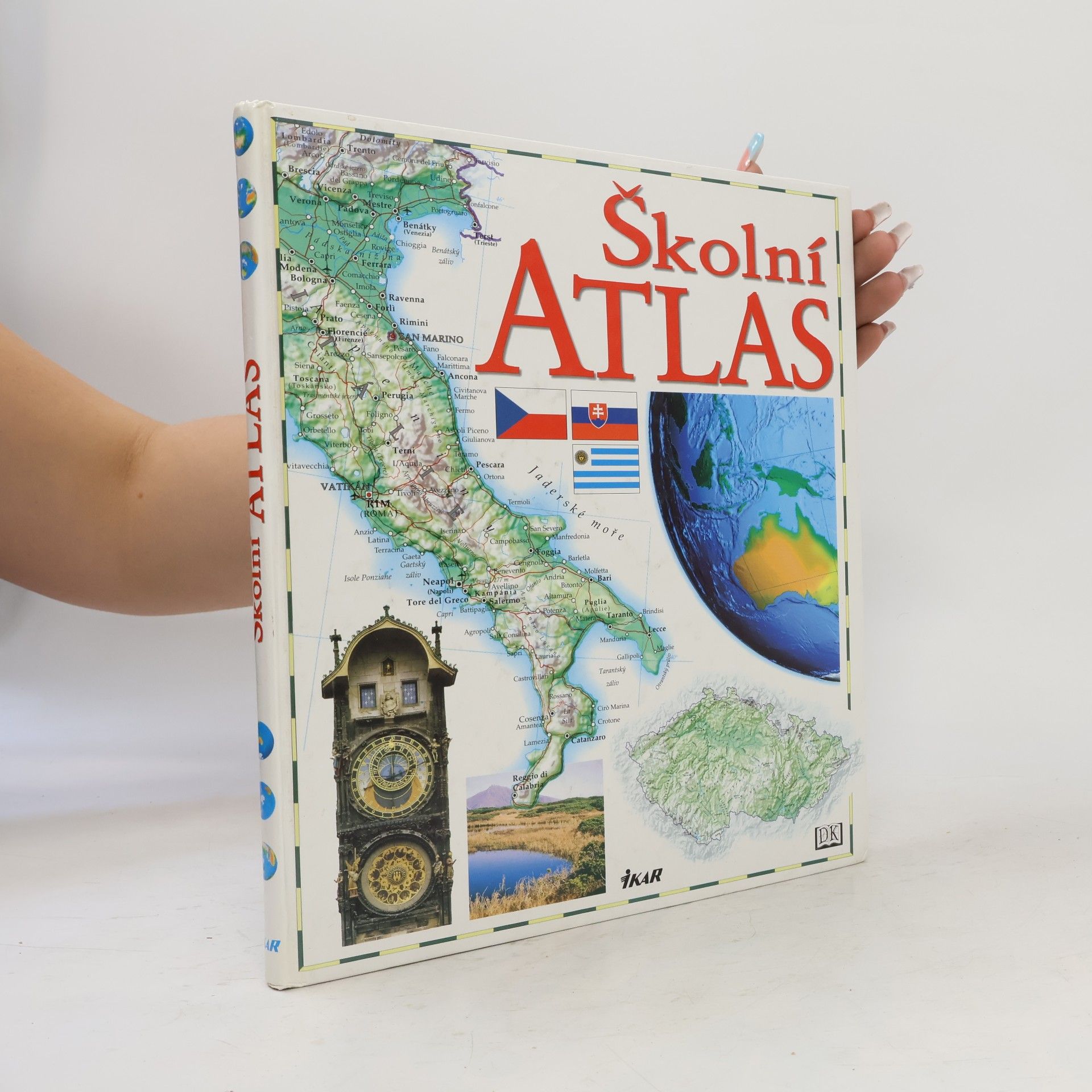 Školní atlas