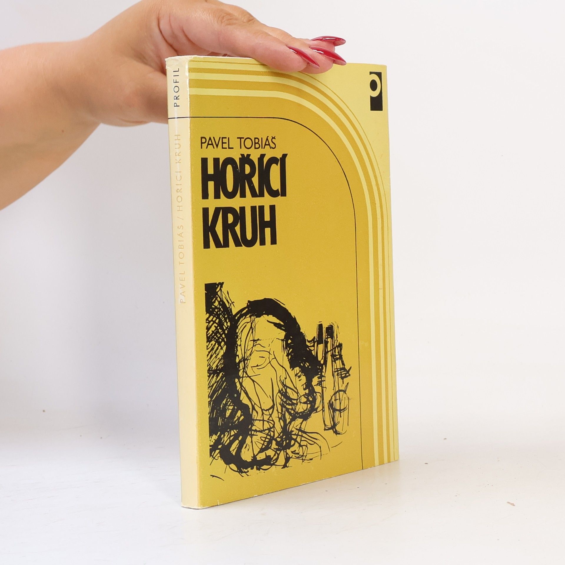 Hořící kruh : (doma a v S.)