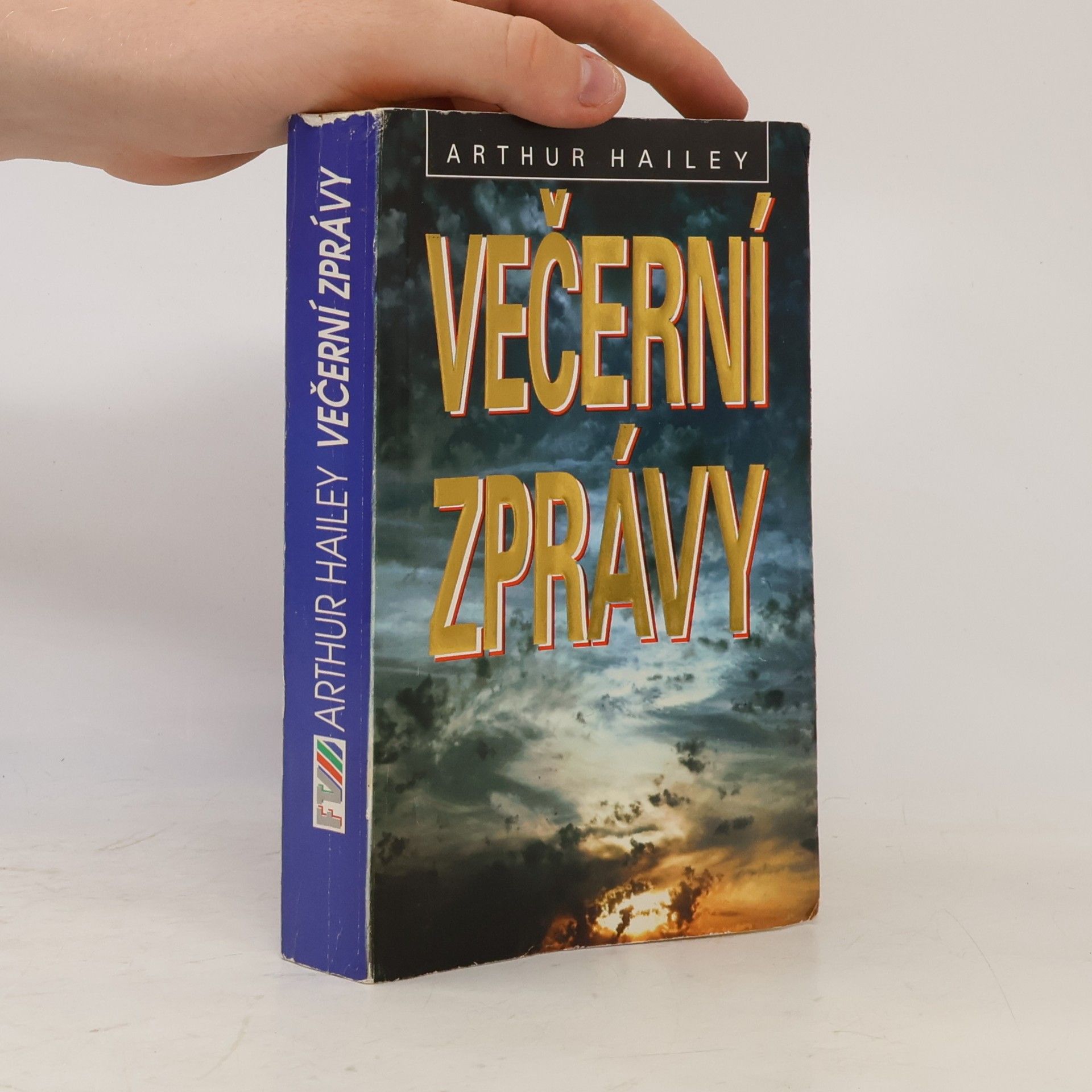 Arthur Hailey Večerní zprávy