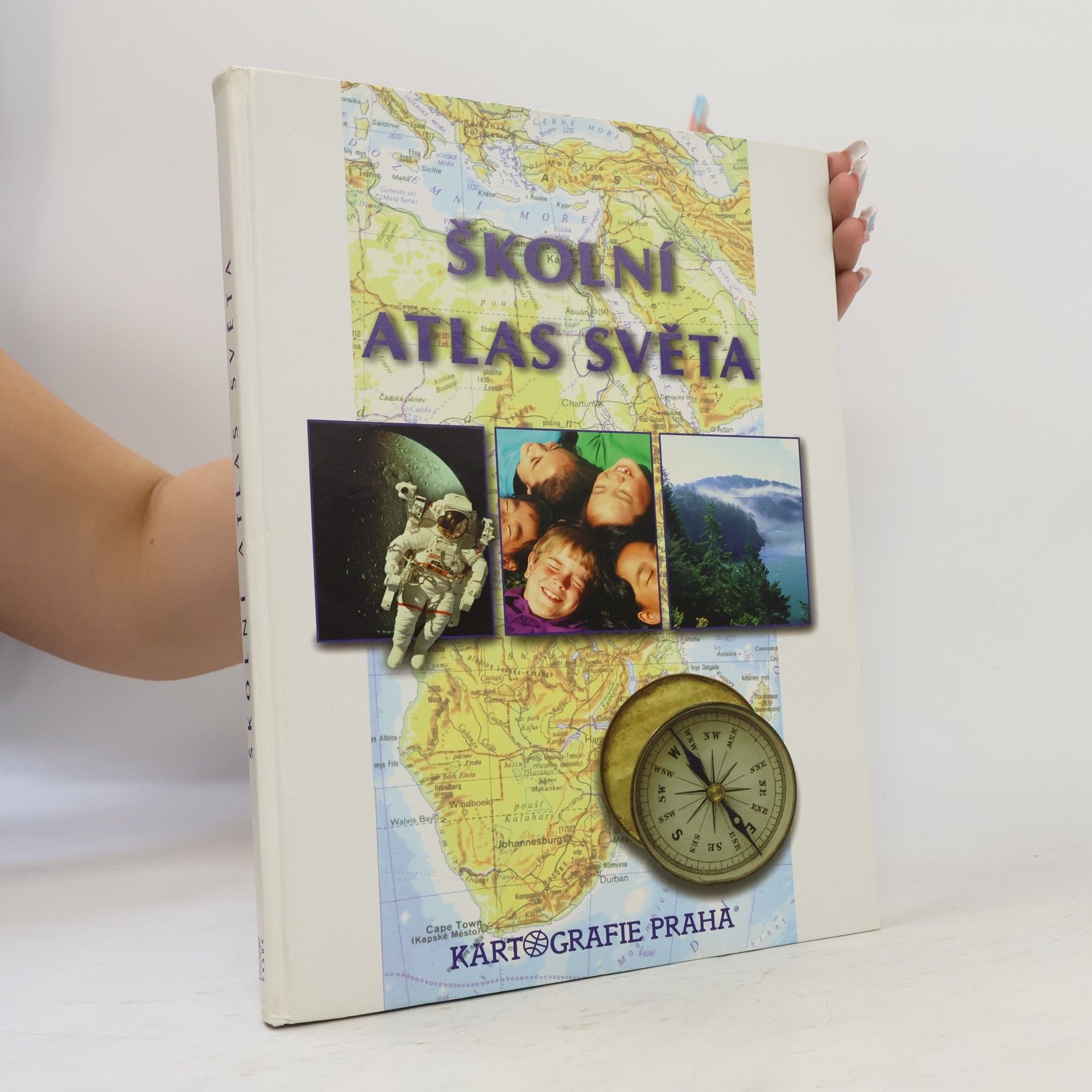 Věra Dobrovolná Školní atlas světa