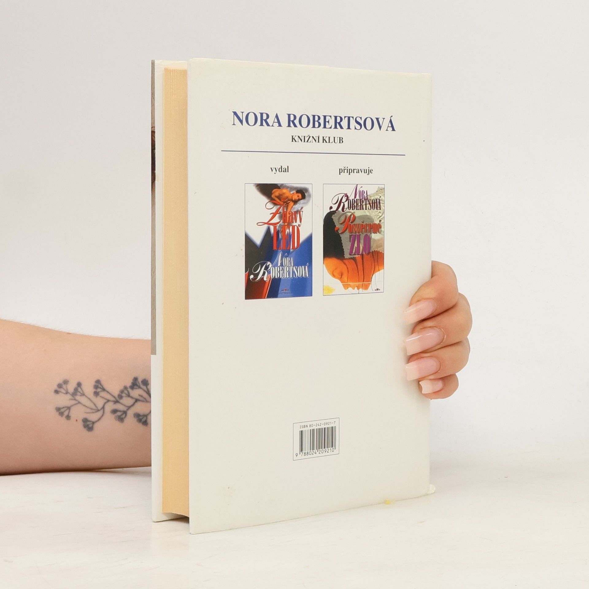 Nora Roberts Veřejná tajemství