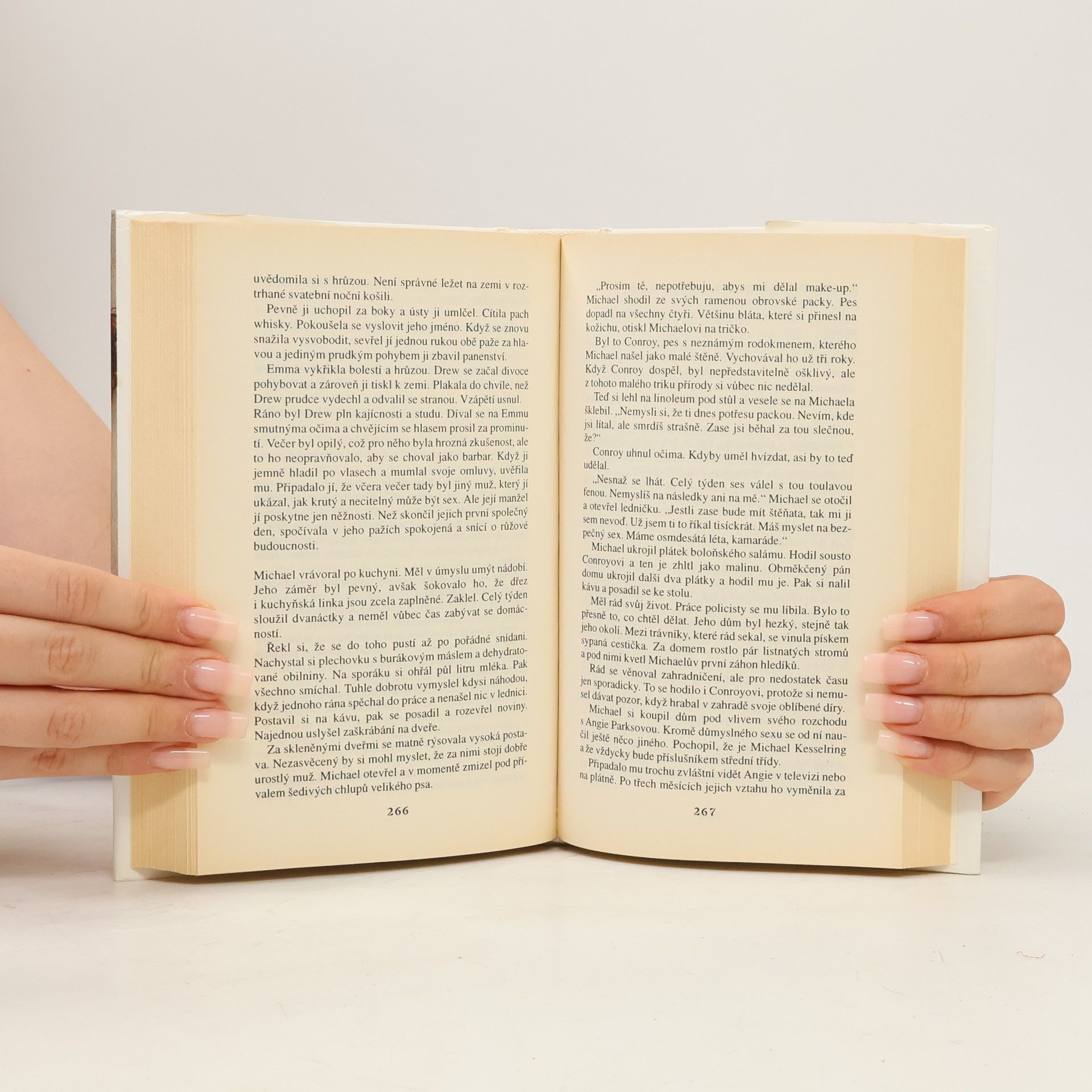 Nora Roberts Veřejná tajemství