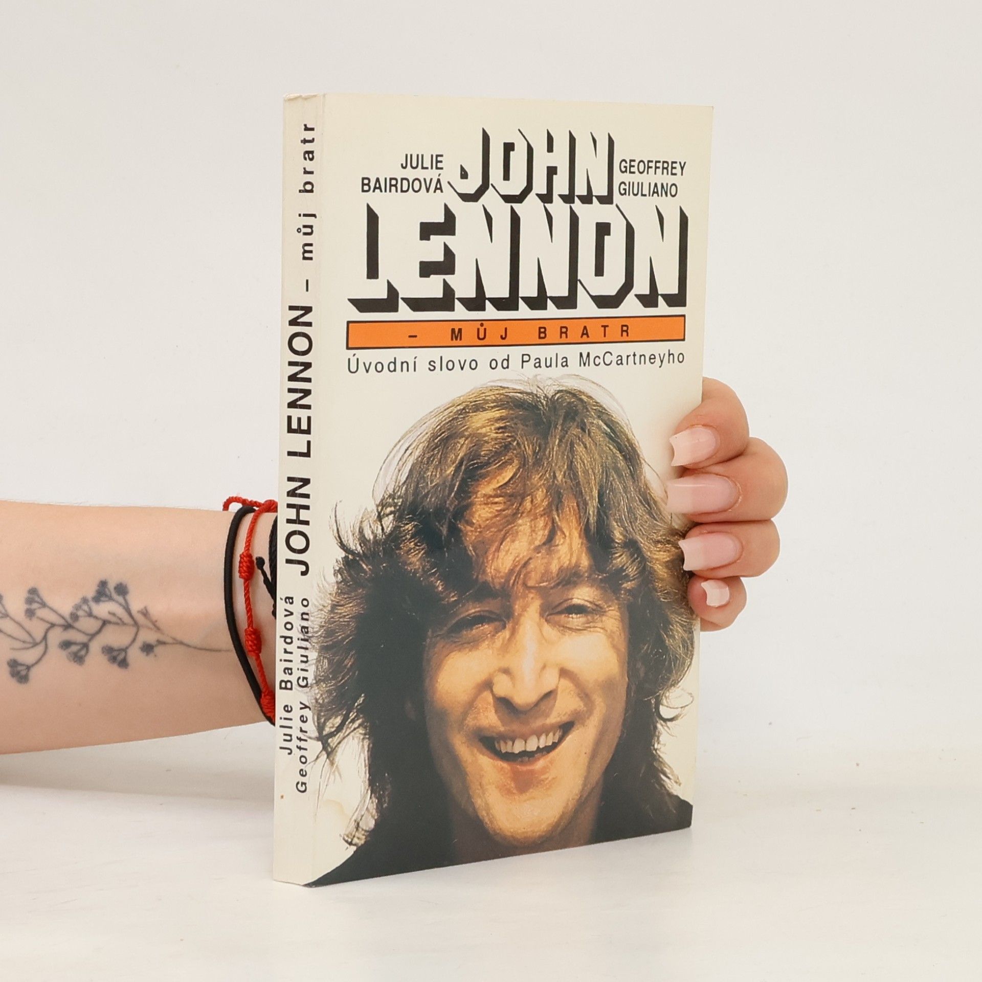 John Lennon - můj bratr