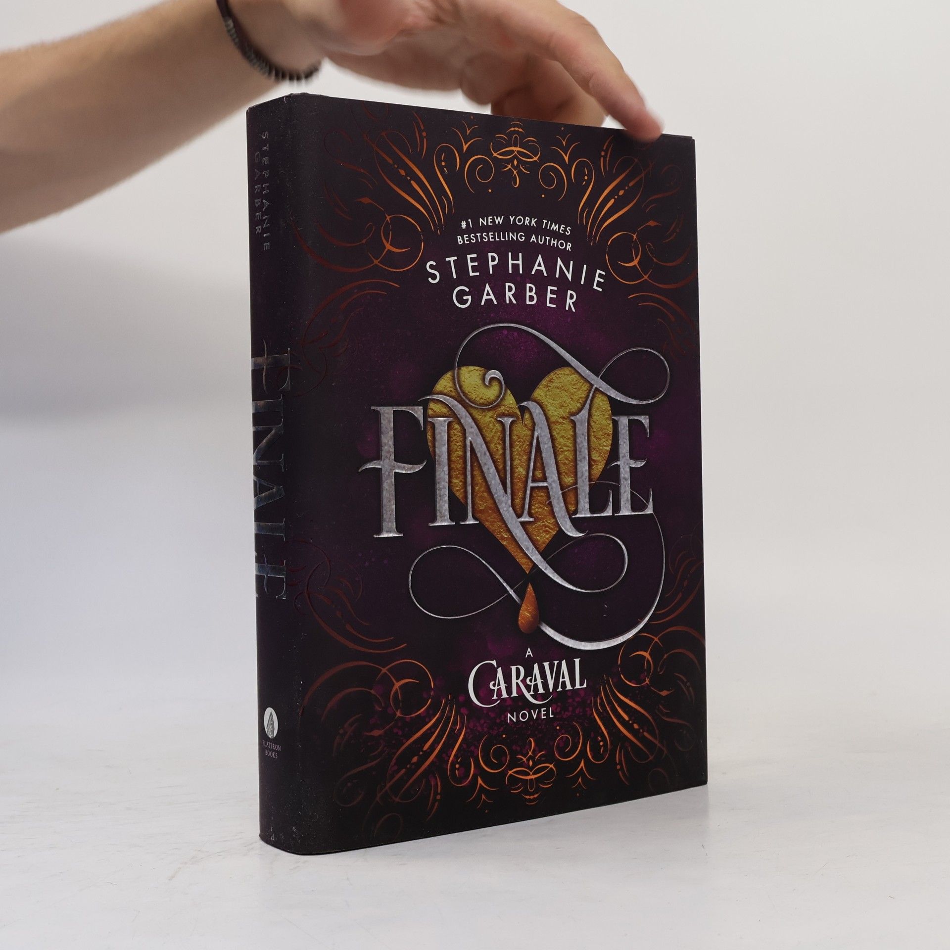 Stephanie Garber Finale: A Caraval Novel