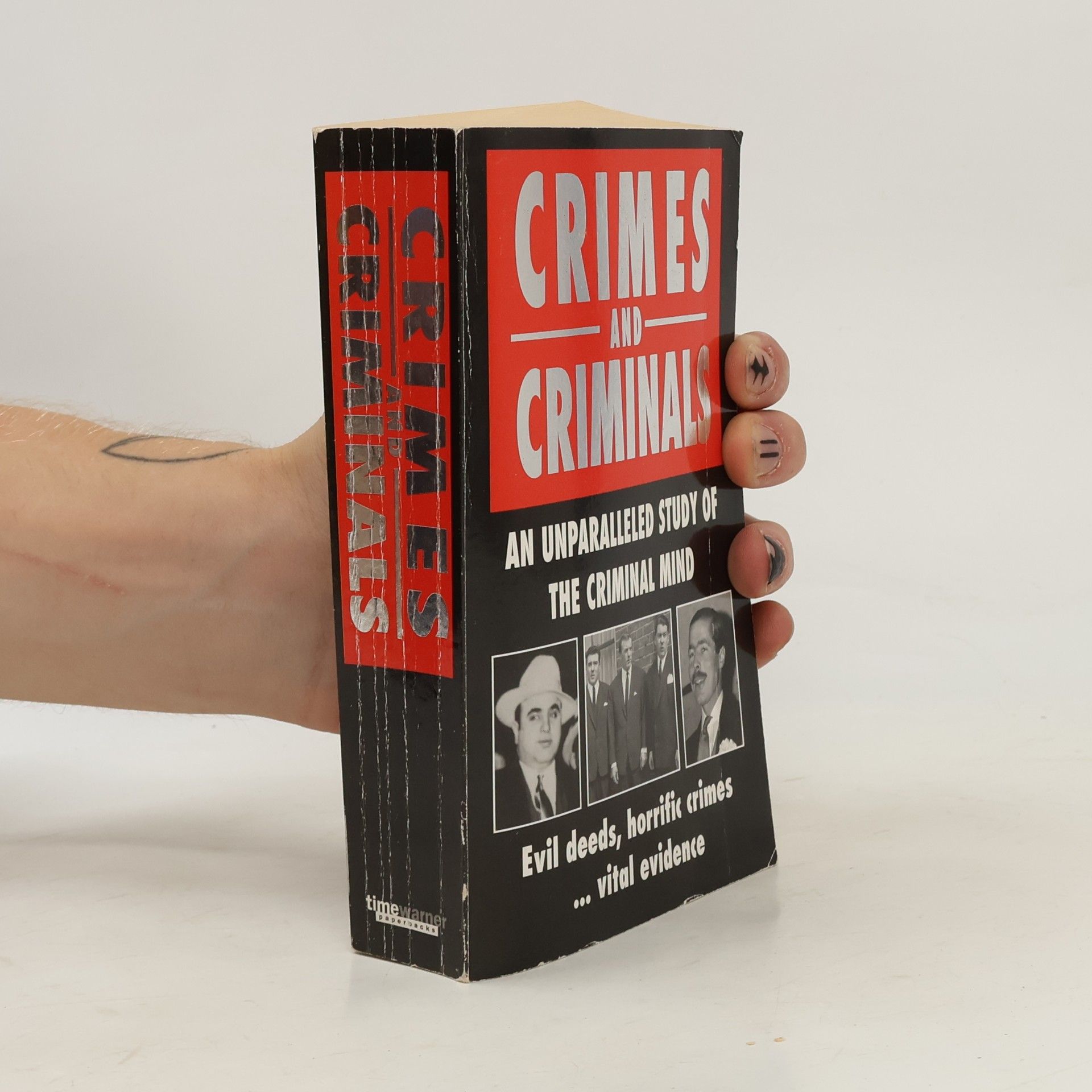 Kolektiv autorů Crimes and Criminals