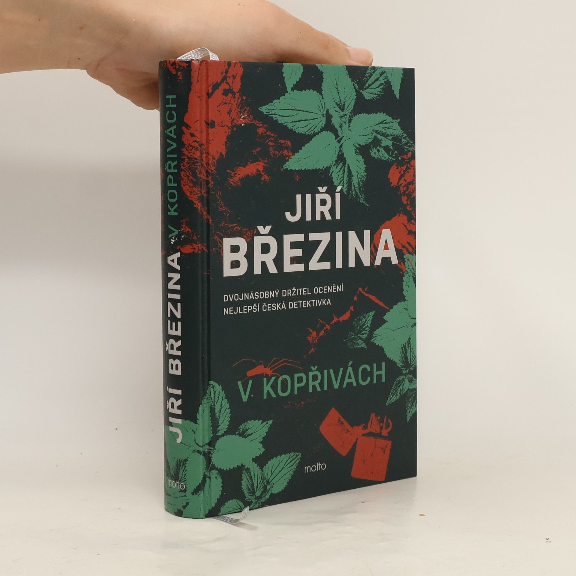 V kopřivách
