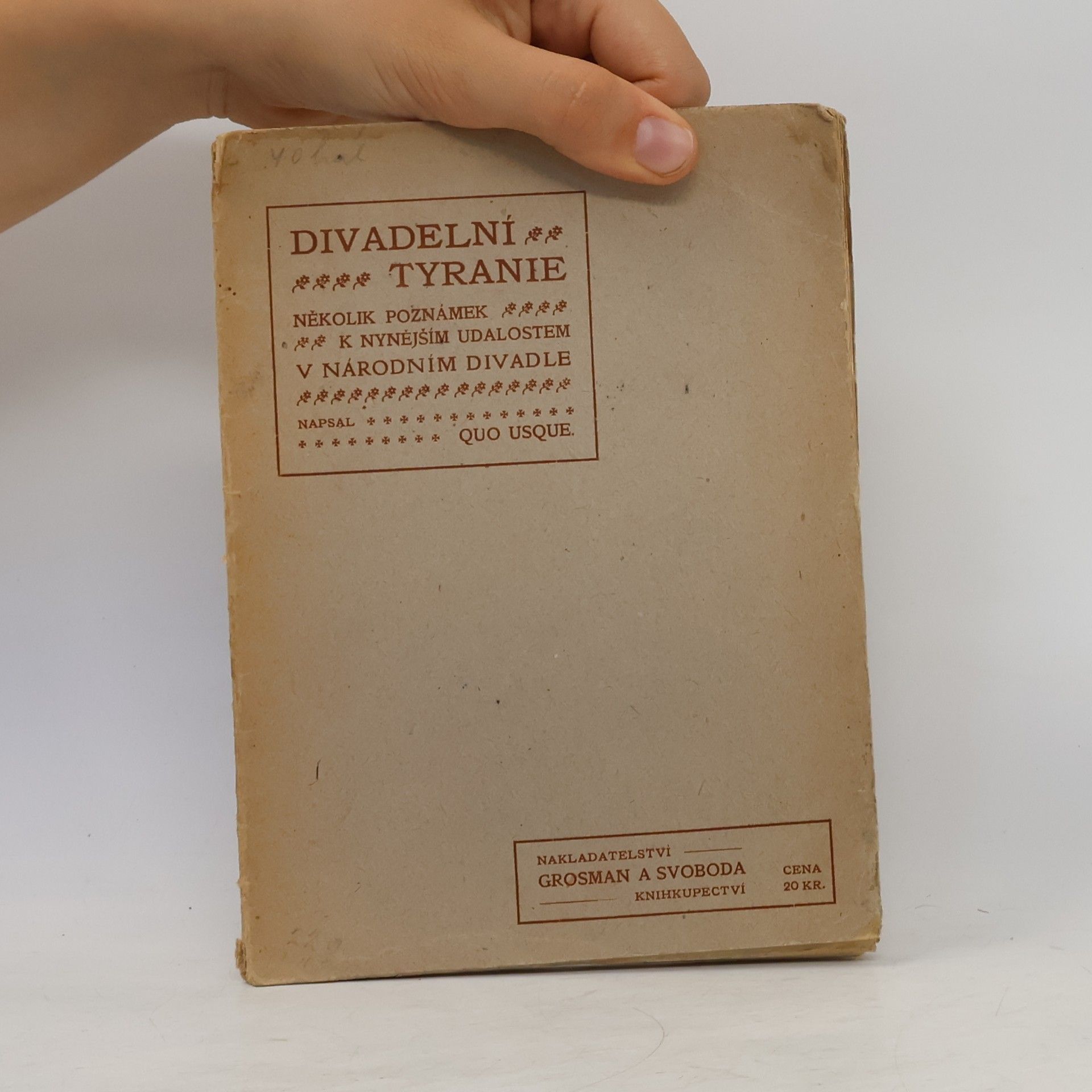 Kolektiv autorů Divadelní tyranie