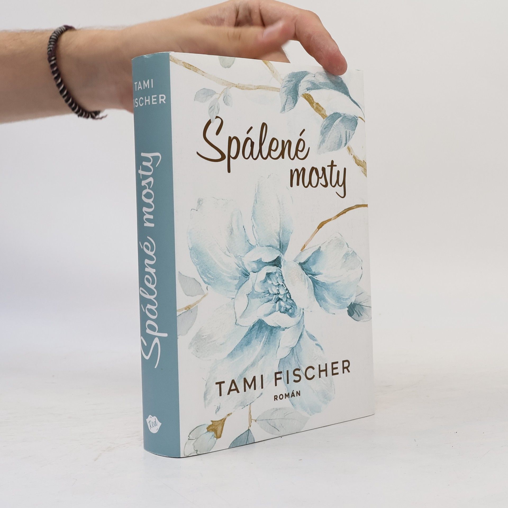 Tami Fischer Spálené mosty