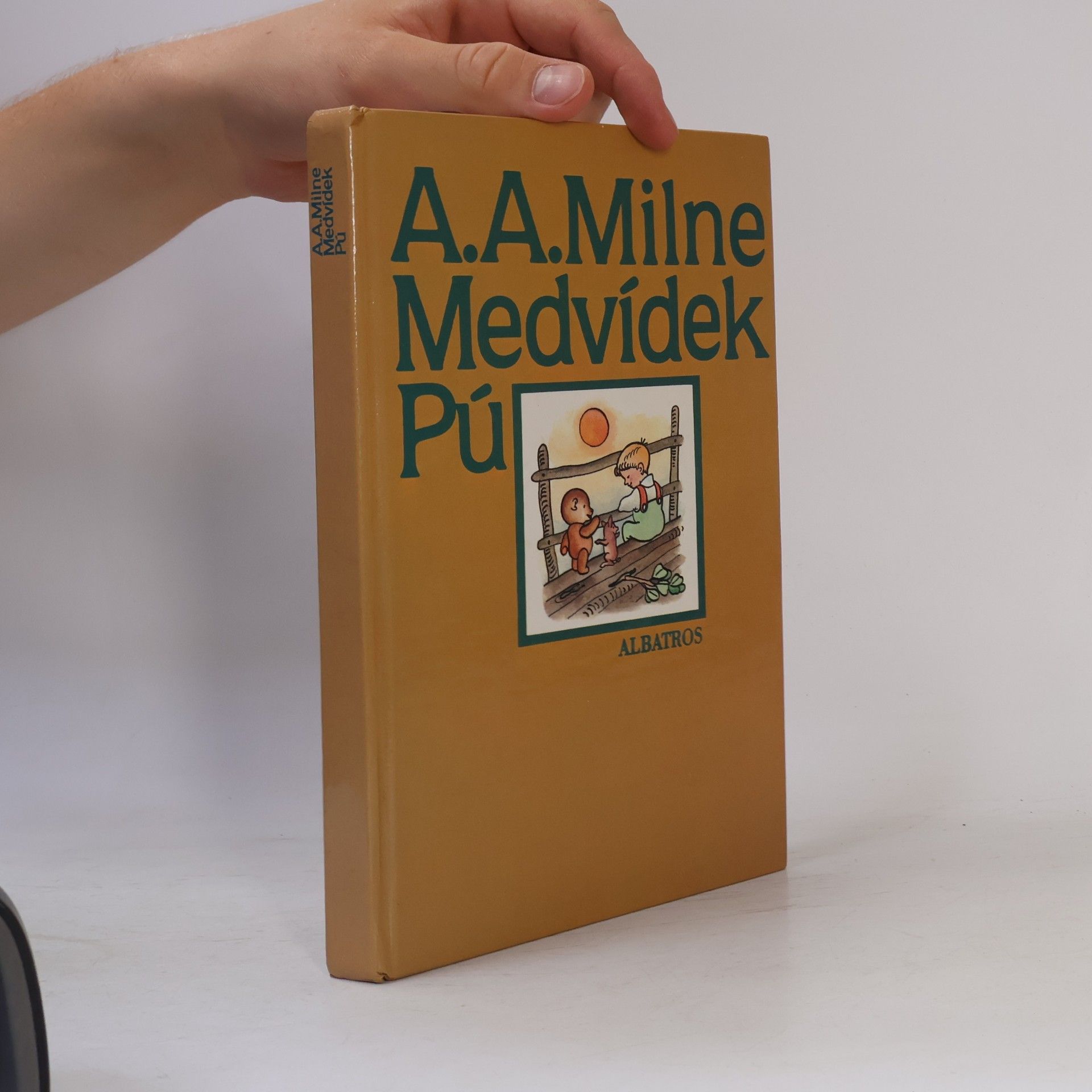 Alan Alexander Milne Medvídek Pú