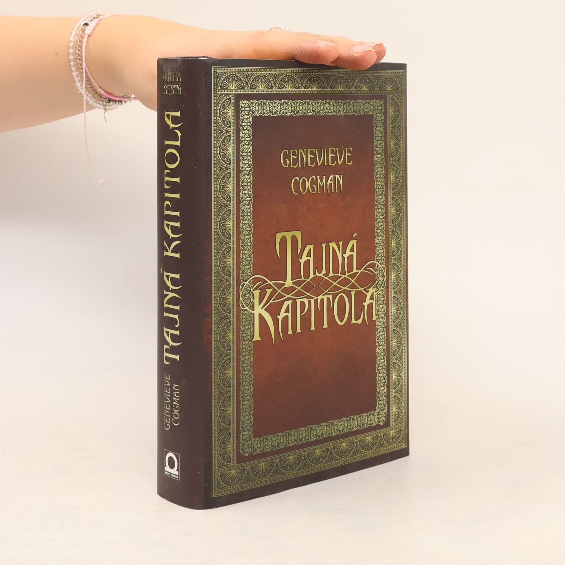 Genevieve Cogman Tajná kapitola