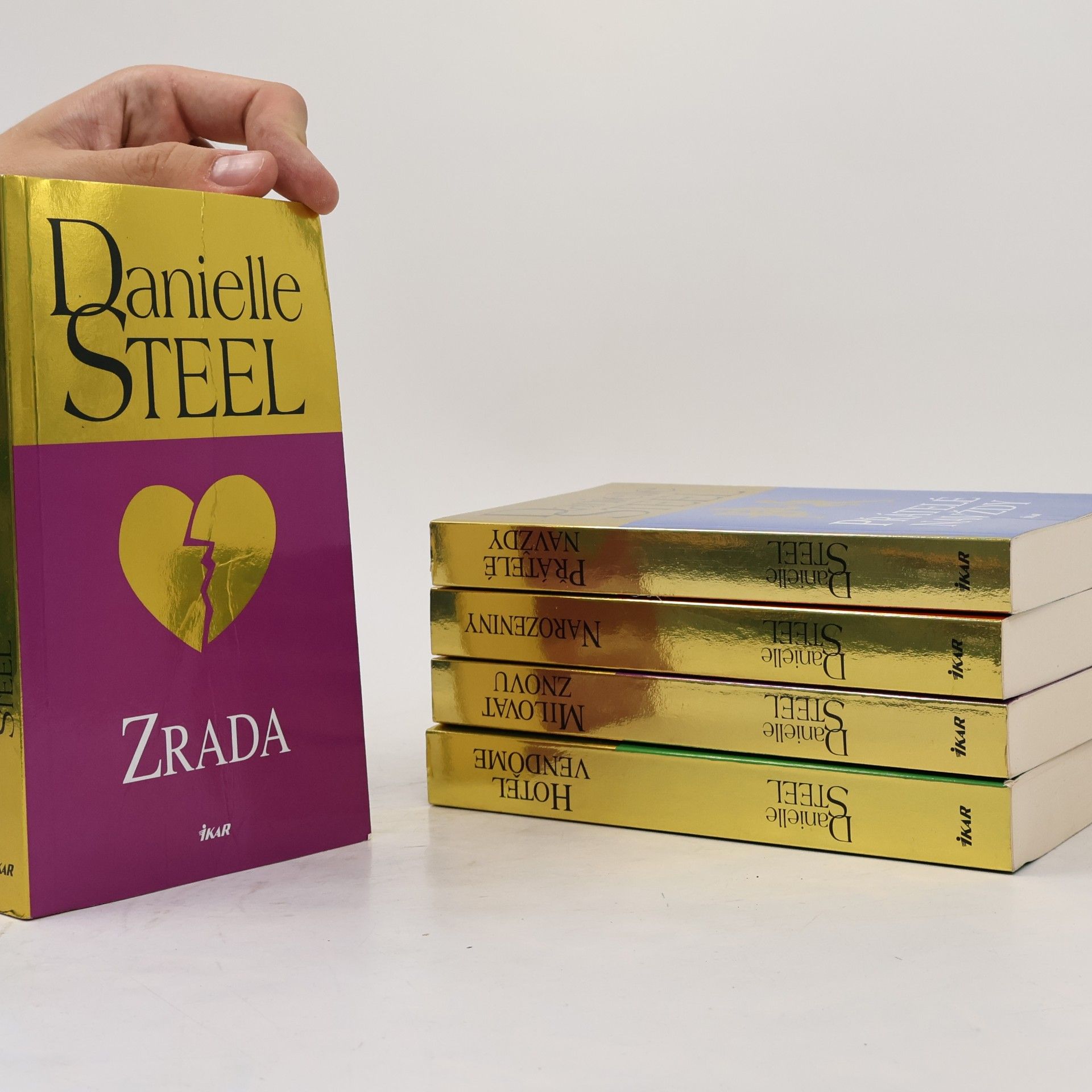 Danielle Steel Vánoční komplet Danielle Steel