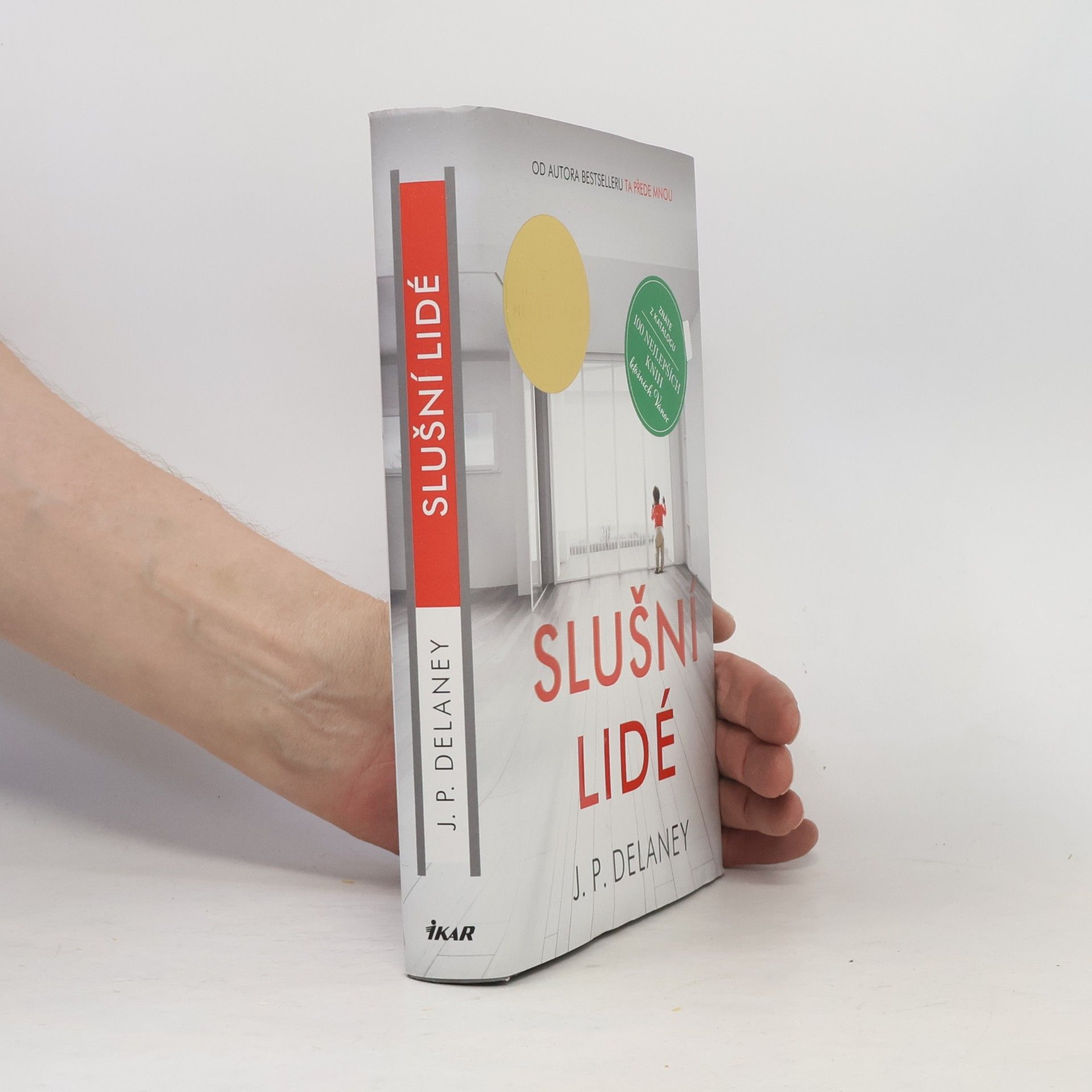 J. P. Delaney Slušní lidé