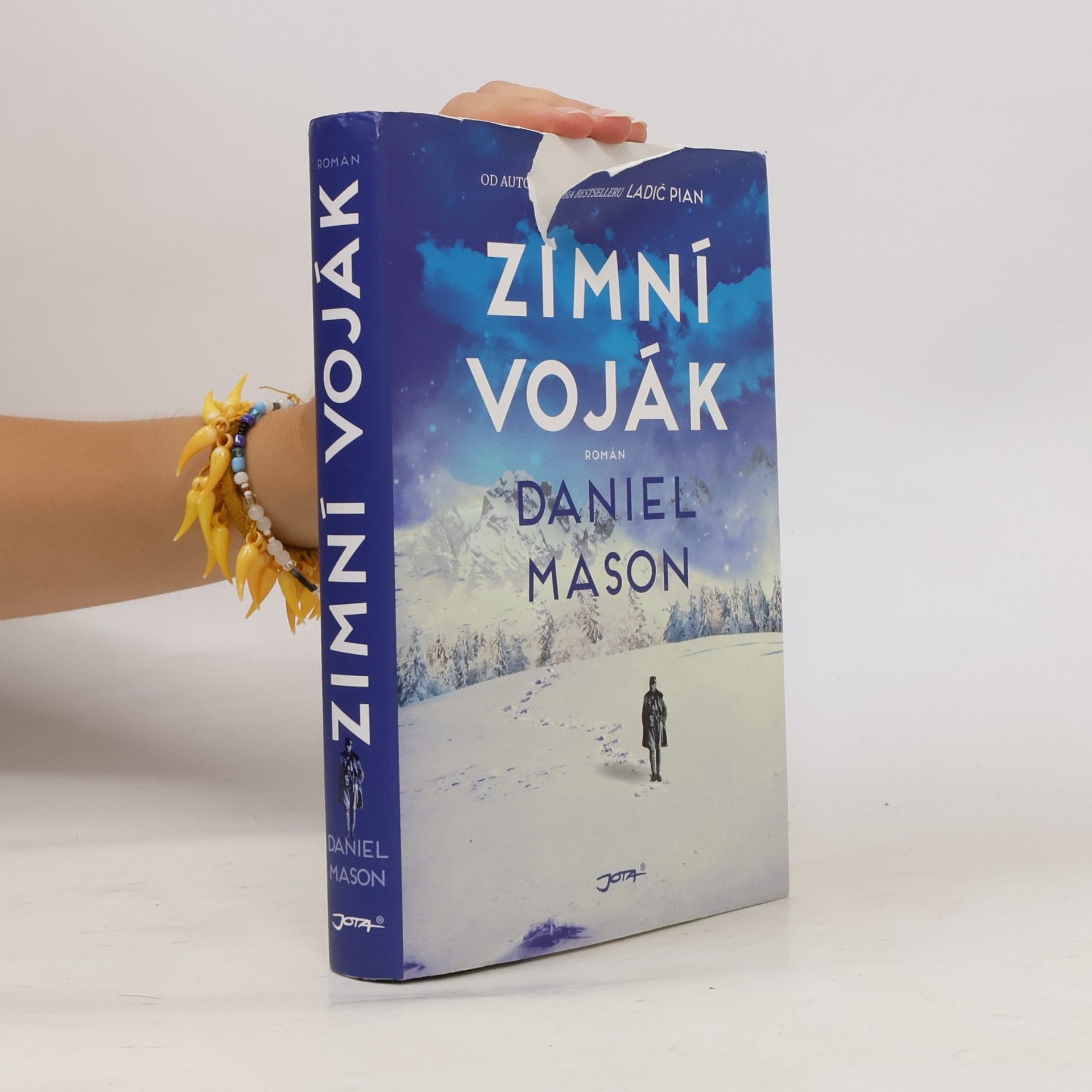 Daniel Mason Zimní voják