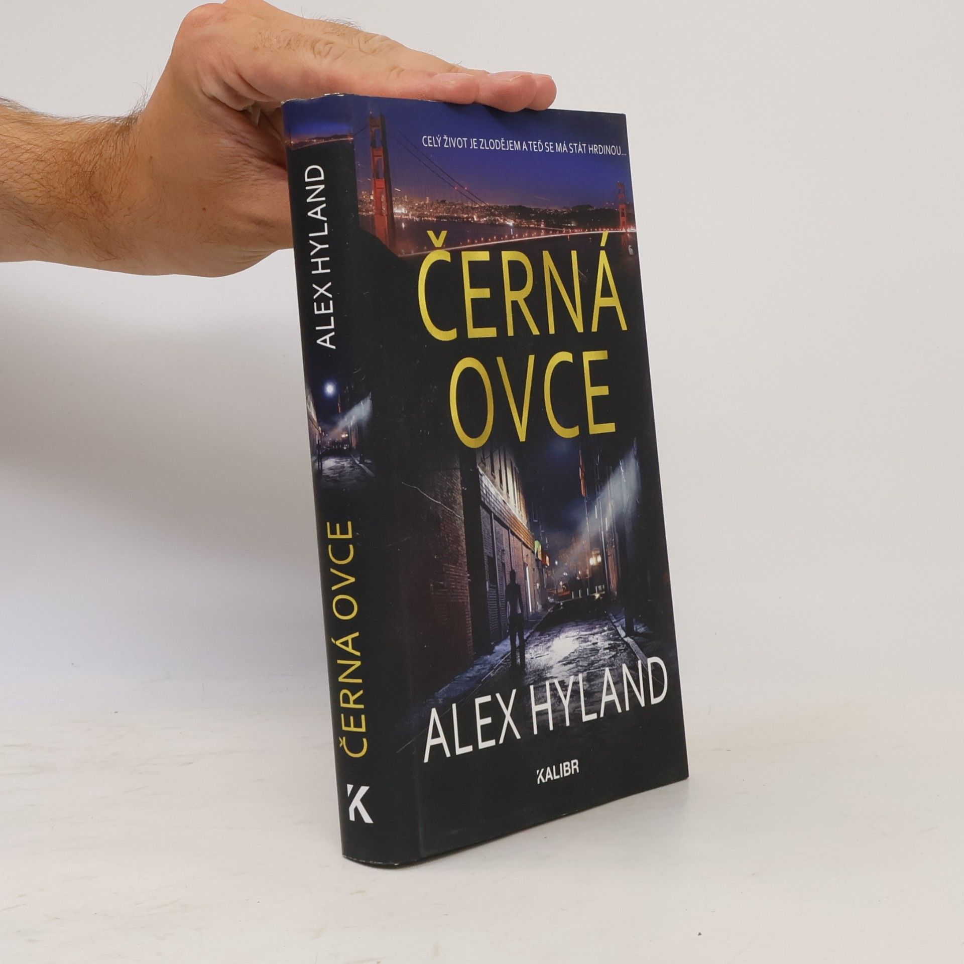 Alex Hyland Černá ovce