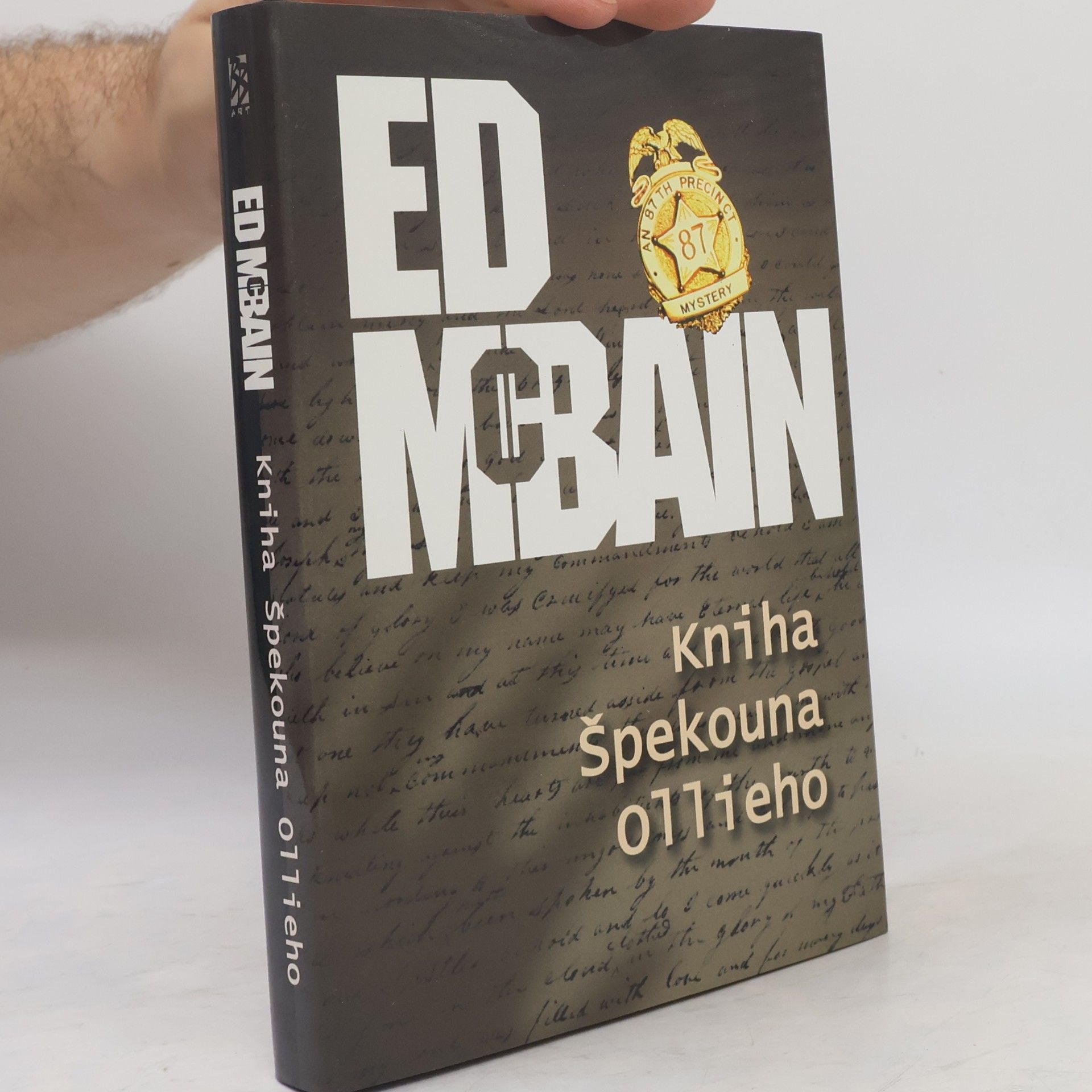 Ed McBain Kniha špekouna Ollieho: Román z 87. revíru