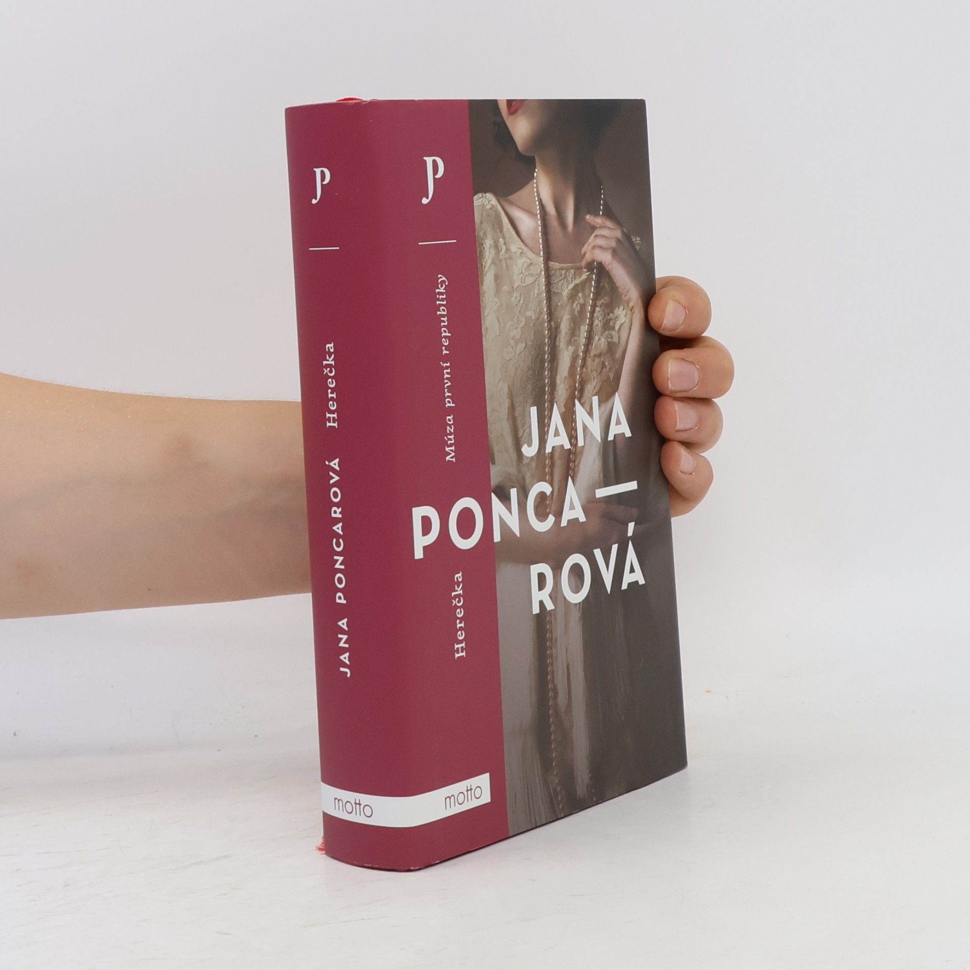 Jana Poncarová Herečka : múza první republiky