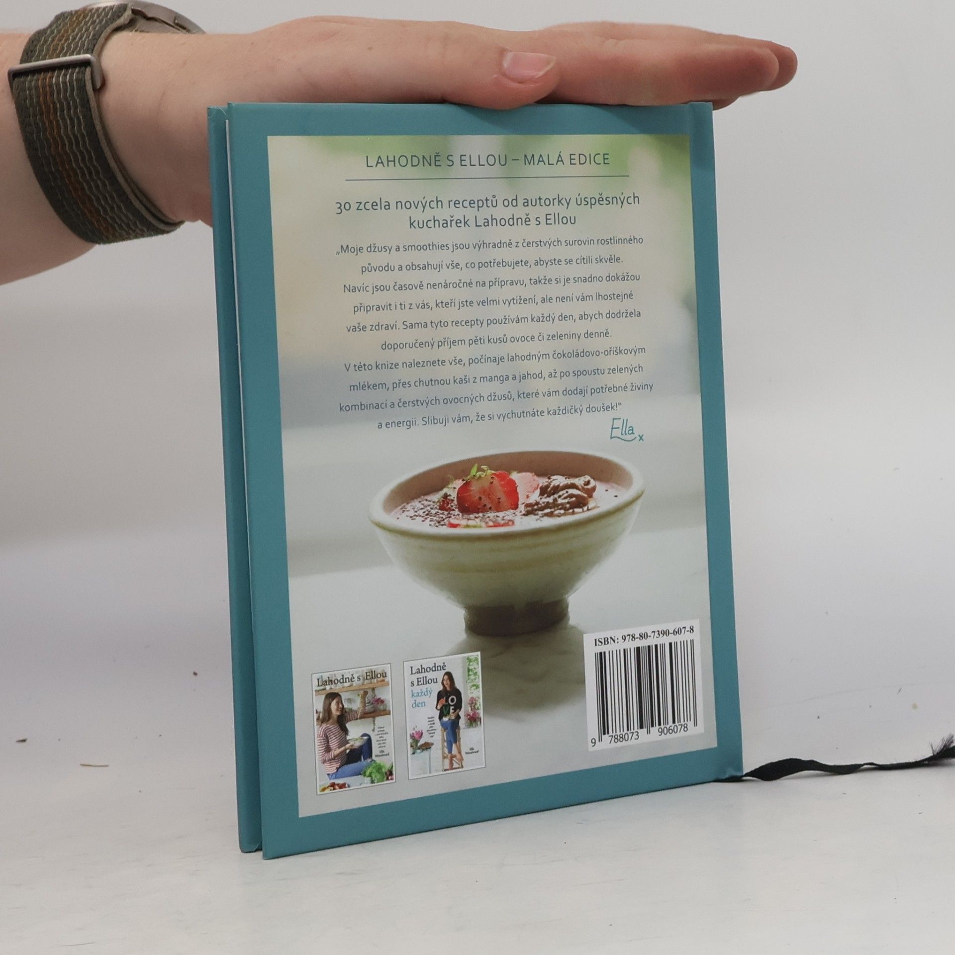 Ella Mills Lahodně s Ellou. Džusy a smoothies pro každý den
