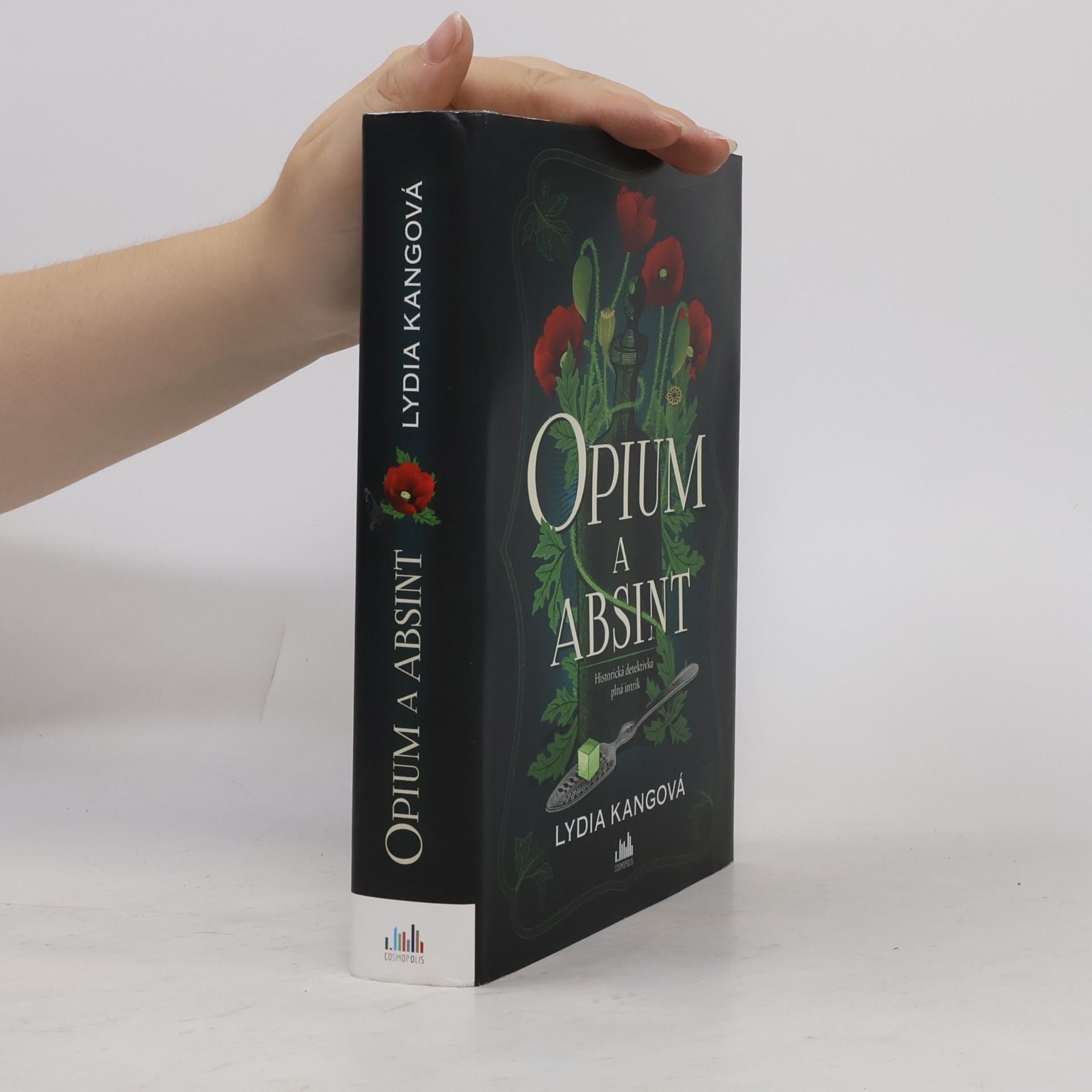 Lydia Kang Opium a absint