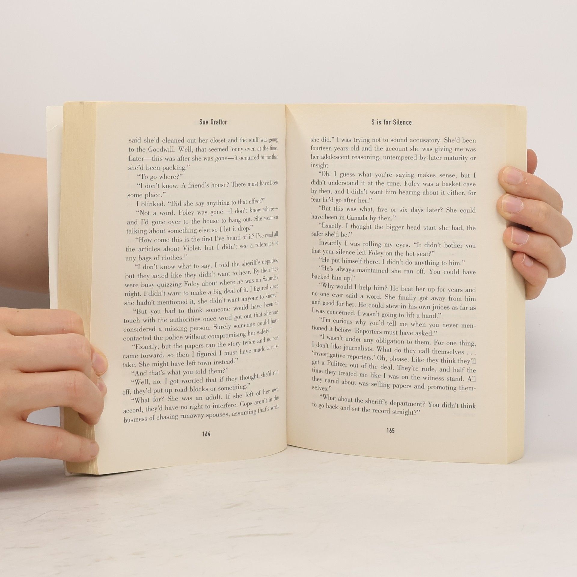 Sue Grafton A Kinsey Millhone Mystery: S Is for Silence