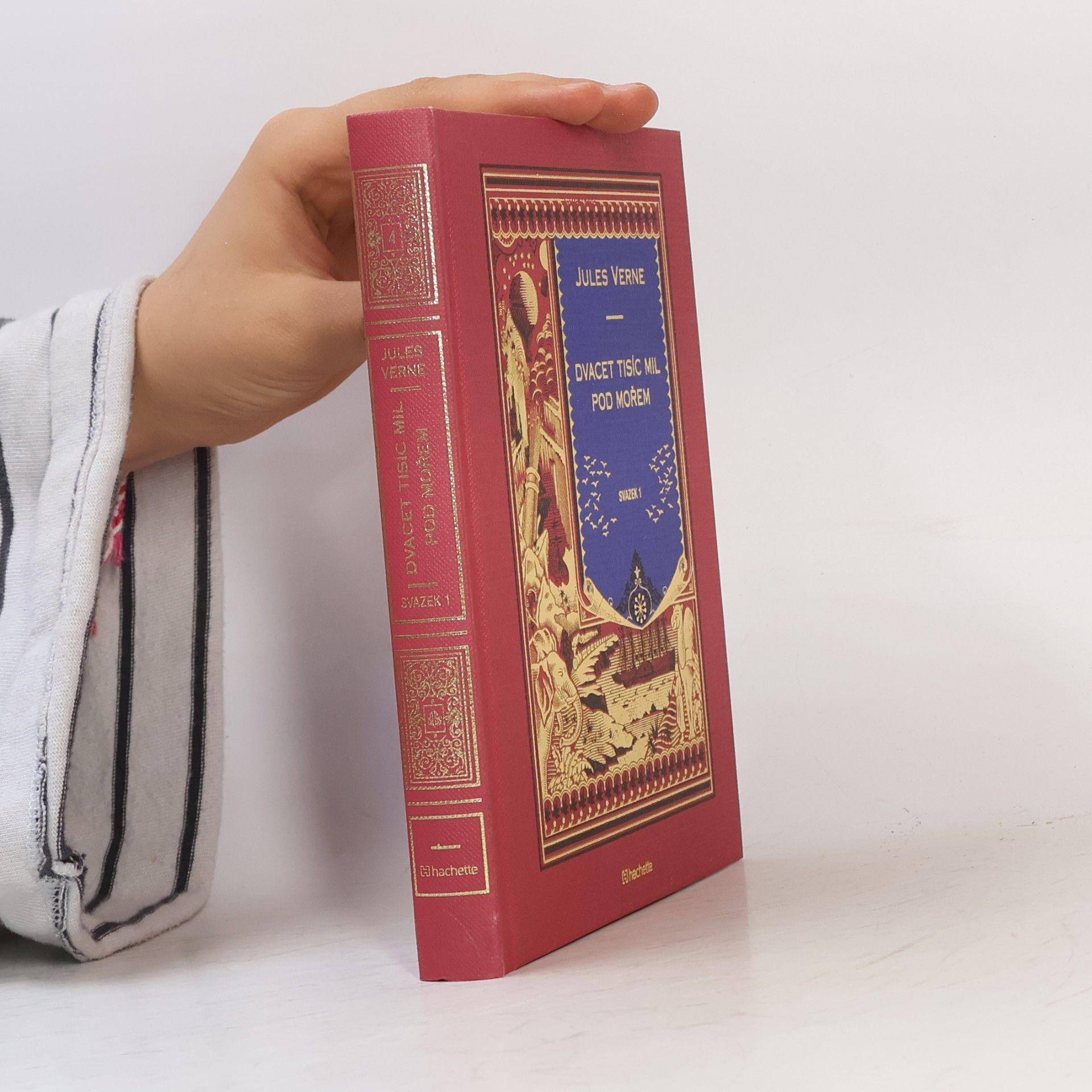 Jules Verne Dvacet tisíc mil pod mořem