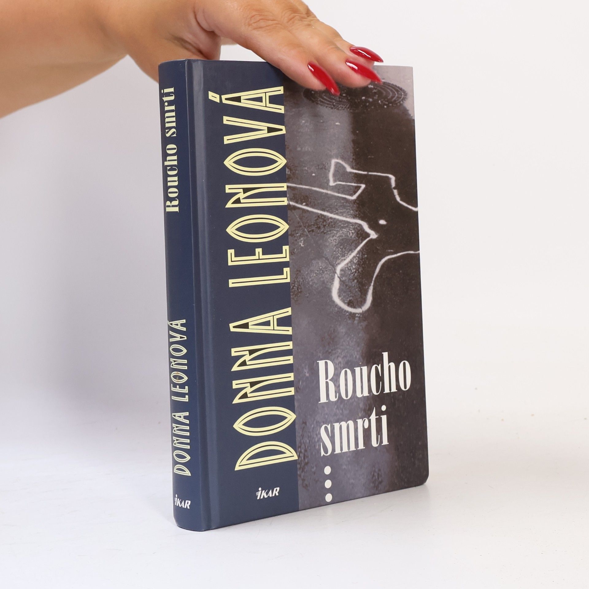 Donna Leon Roucho smrti