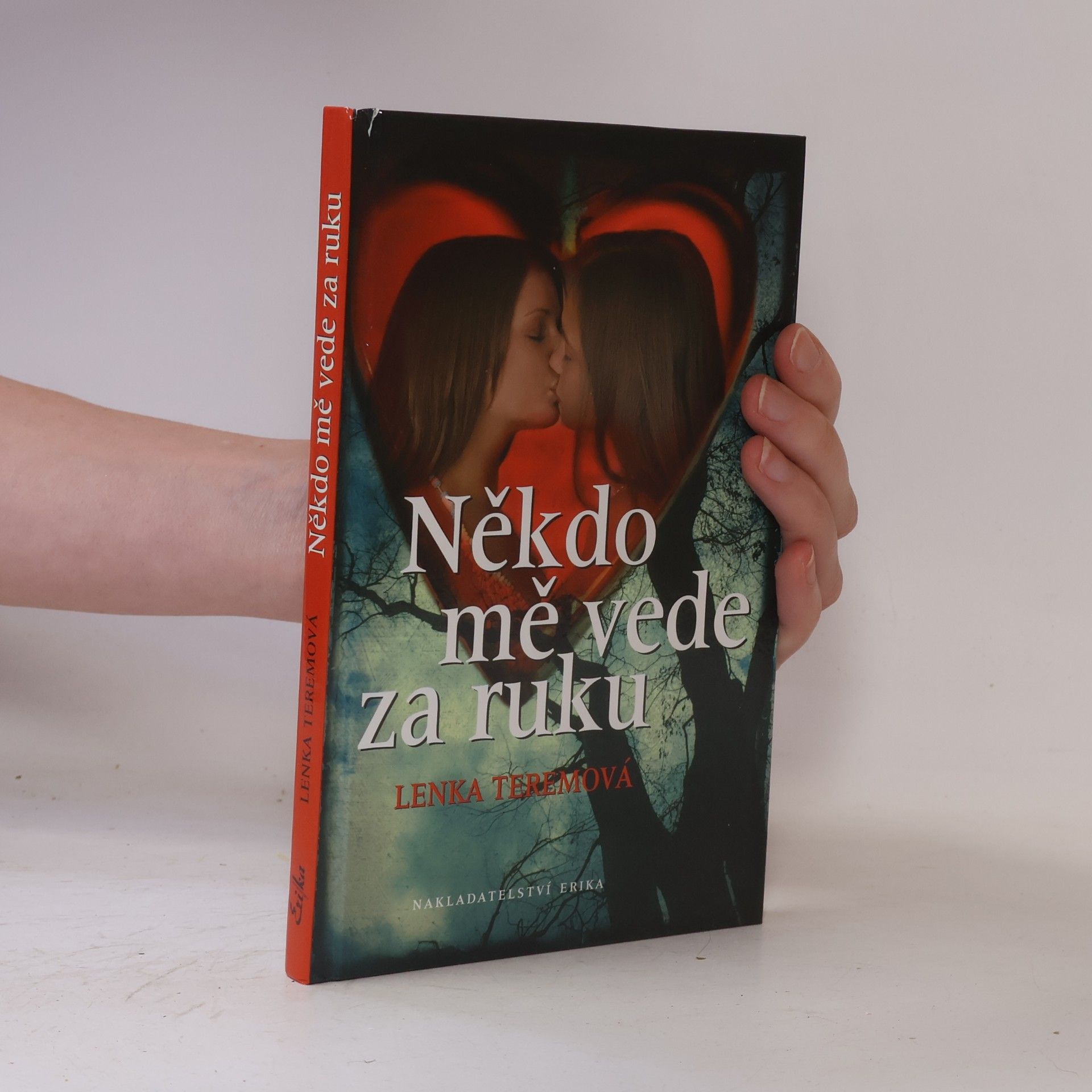 Lenka Teremová Někdo mě vede za ruku