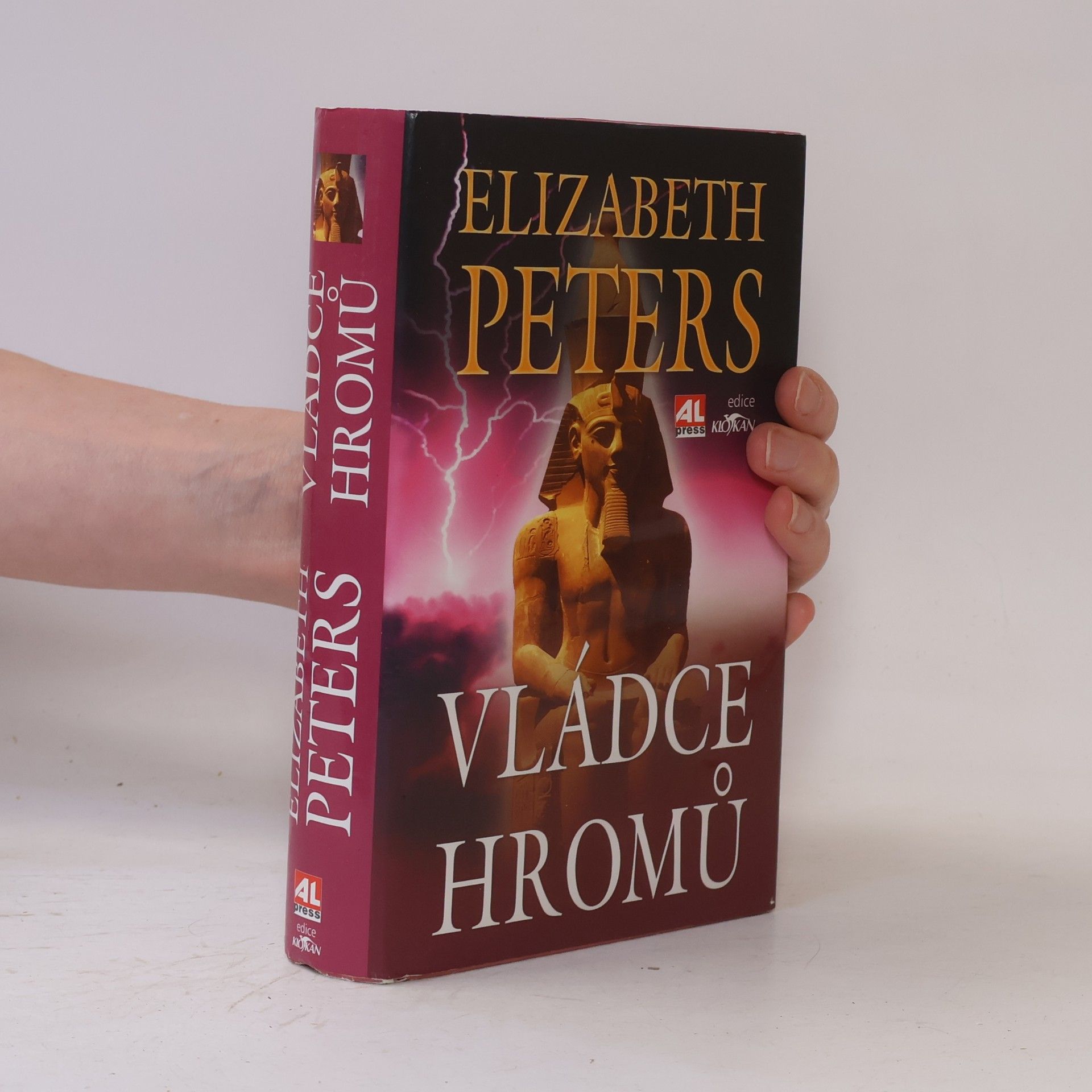 Elizabeth Peters Vládce hromů