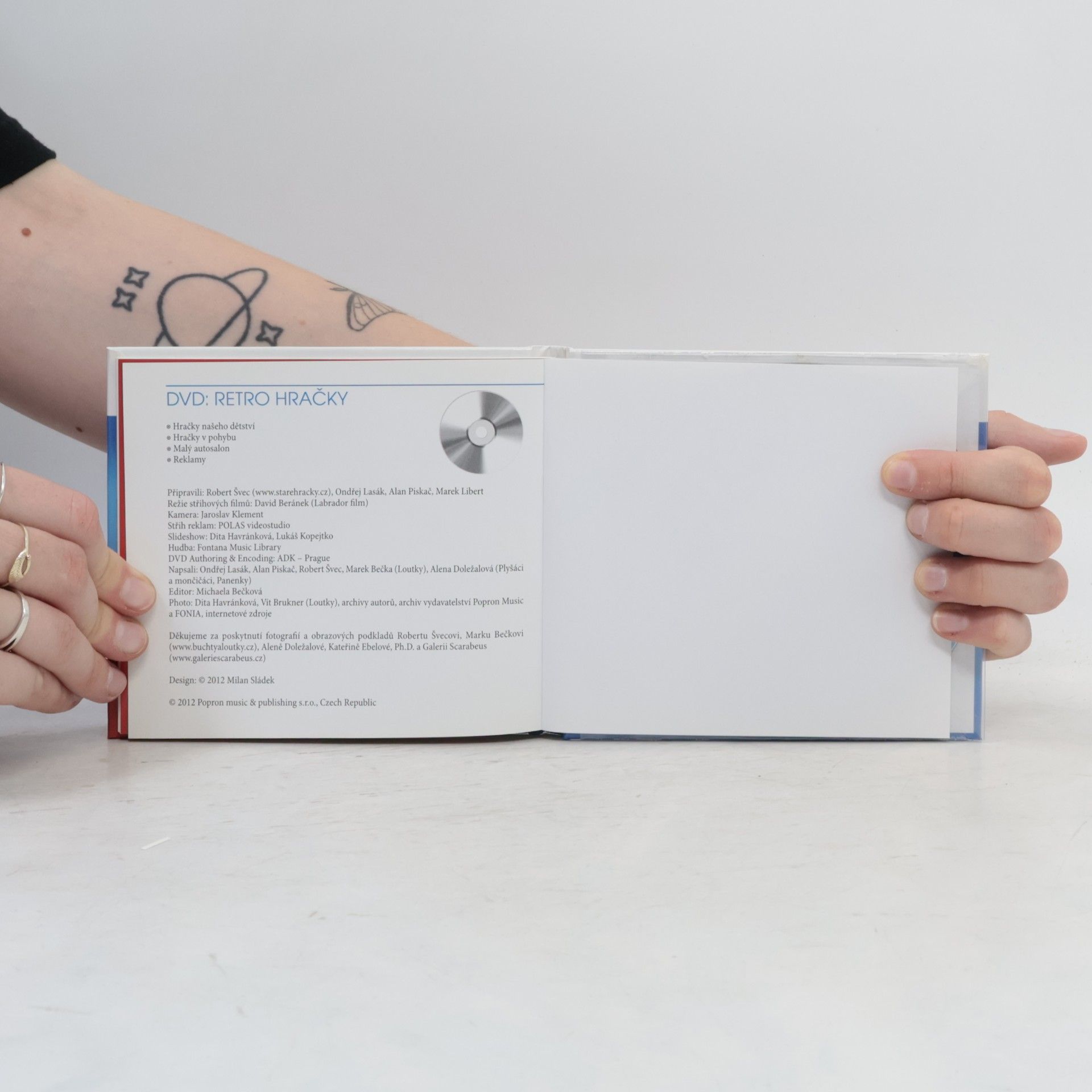 Autorenkollektiv Retrohračky - 50.-80. léta : hračky našeho dětství : hračky v pohybu, malý autosalon, reklamy
