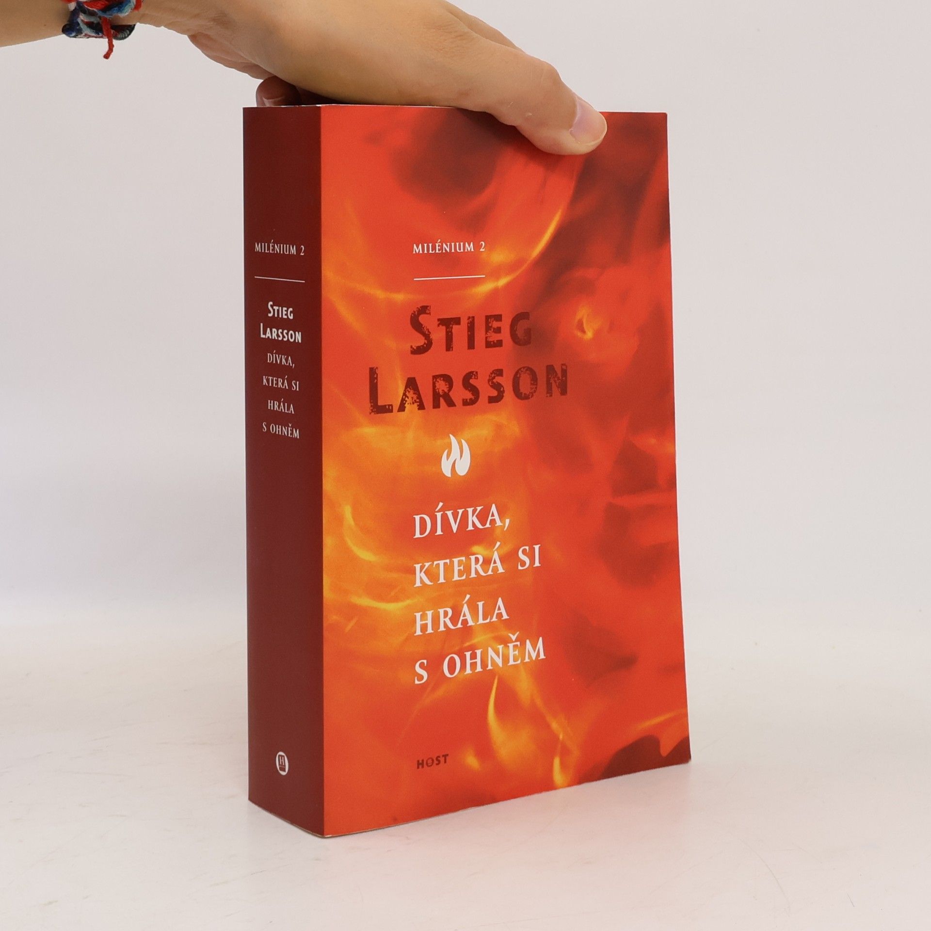 Stieg Larsson Dívka, která si hrála s ohněm