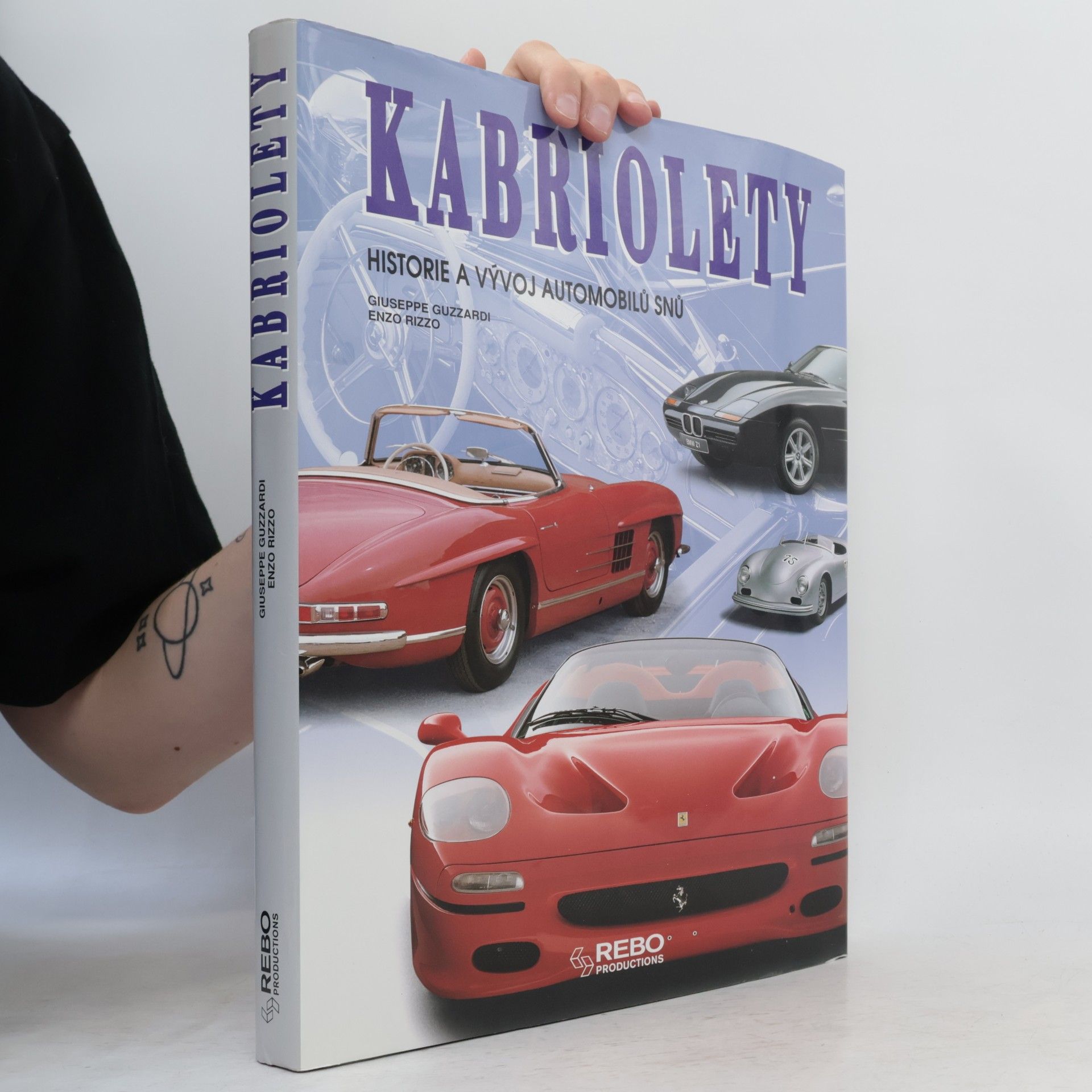Jiří Baudyš Kabriolety. Historie a vývoj automobilů snů