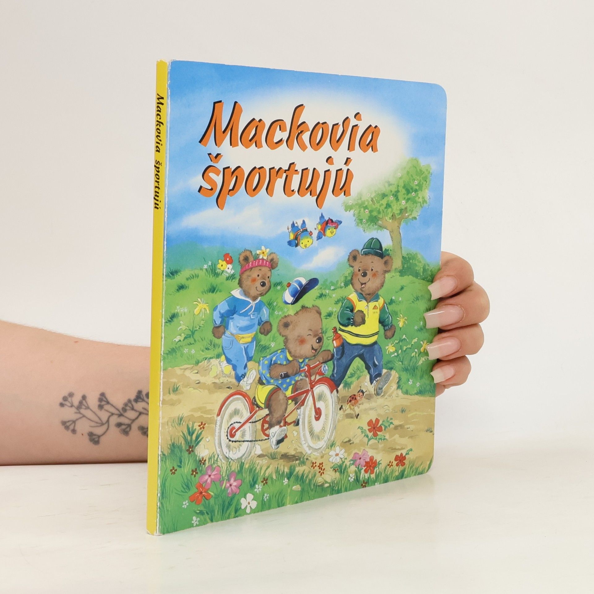 AA.VV. Mackovia športujú