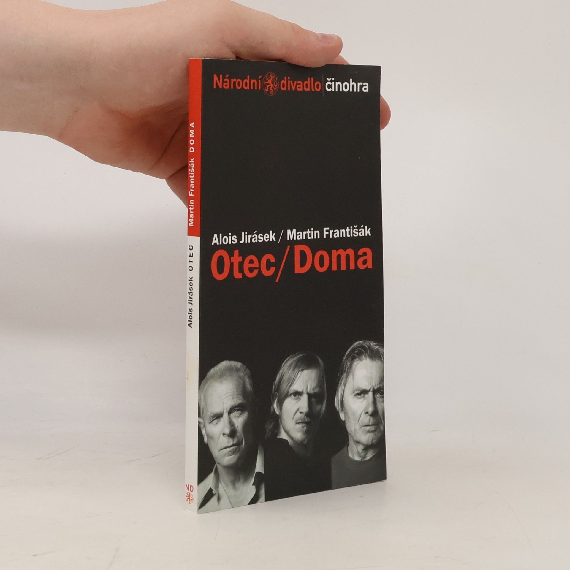 Daria Ullrichová Otec / Doma
