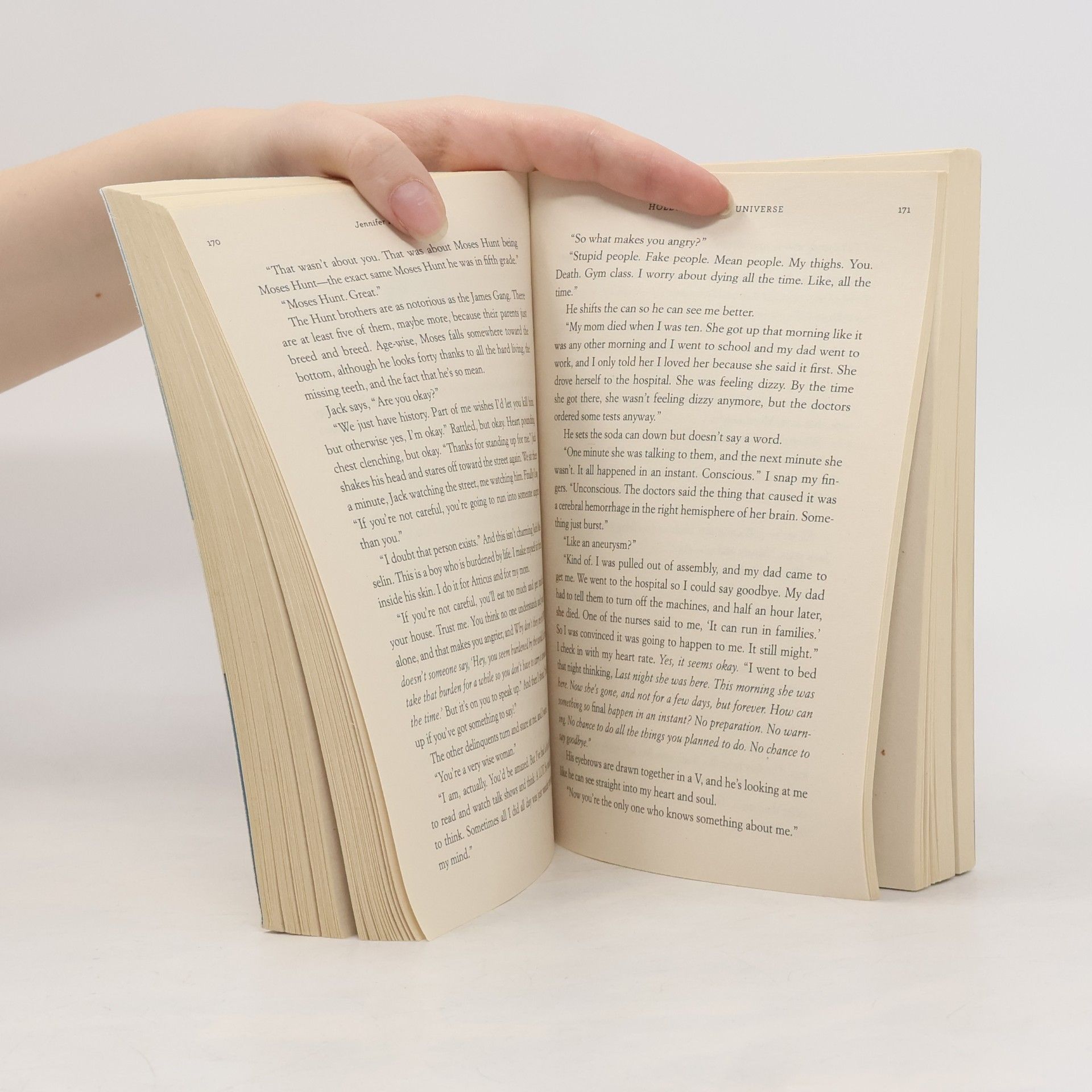 Jennifer Niven Holding Up the Universe