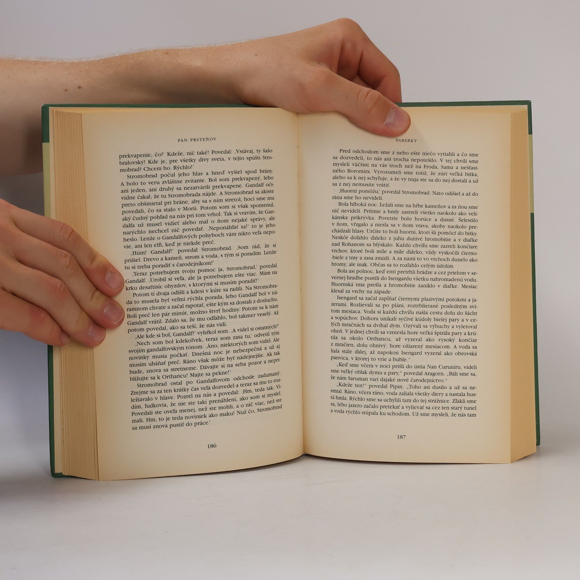 J. R. R. Tolkien Pán prsteňov 2. Dve veže