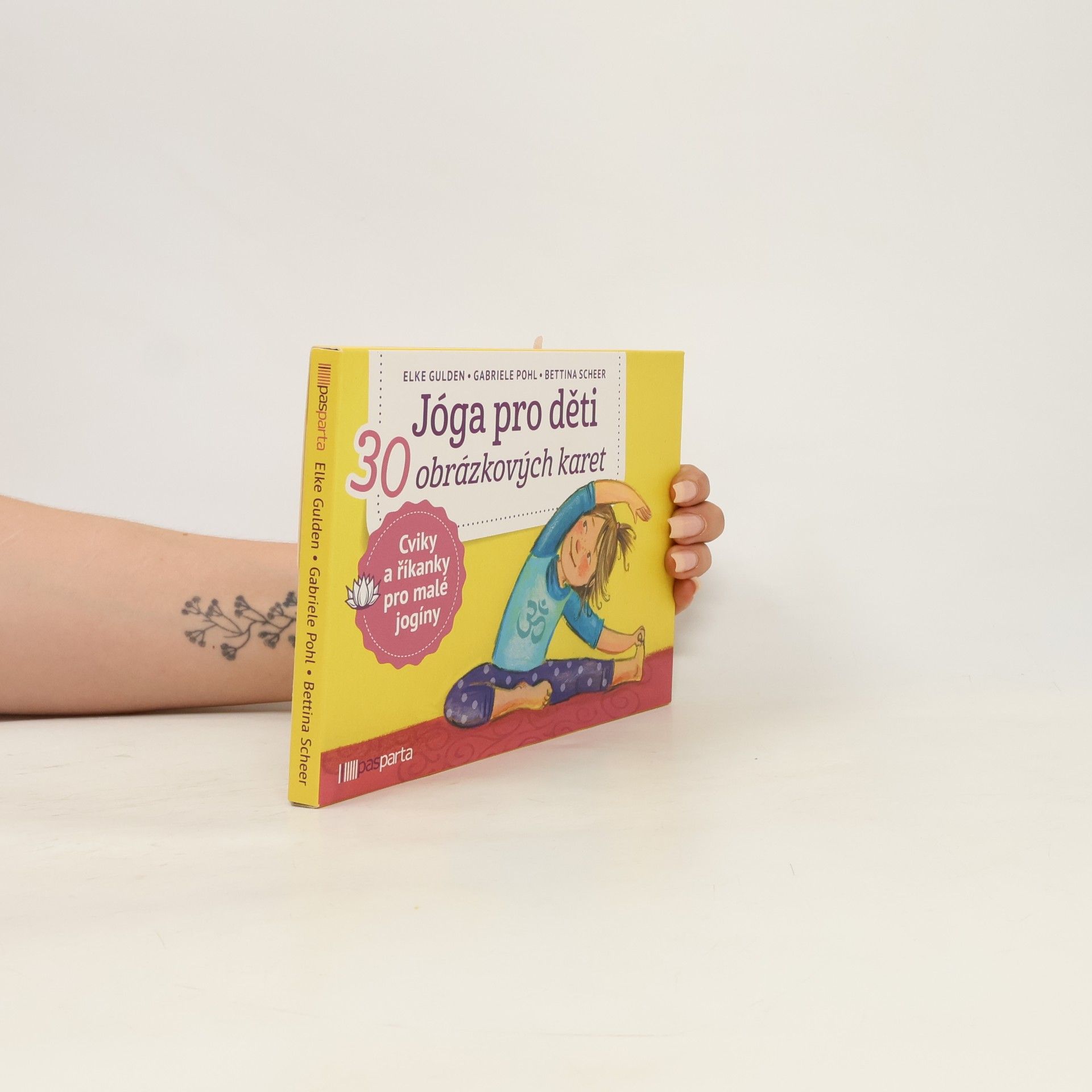 Bettina Scheer Jóga pro děti. 30 obrázkových karet