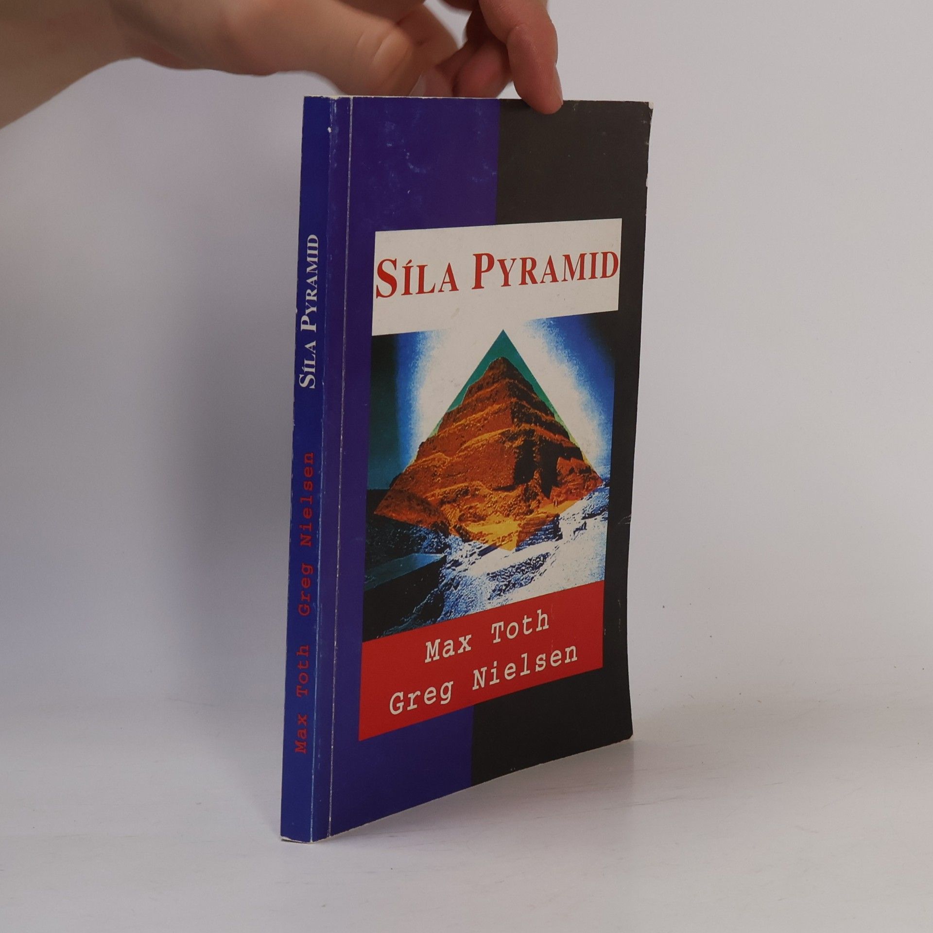 Max Toth Síla pyramid