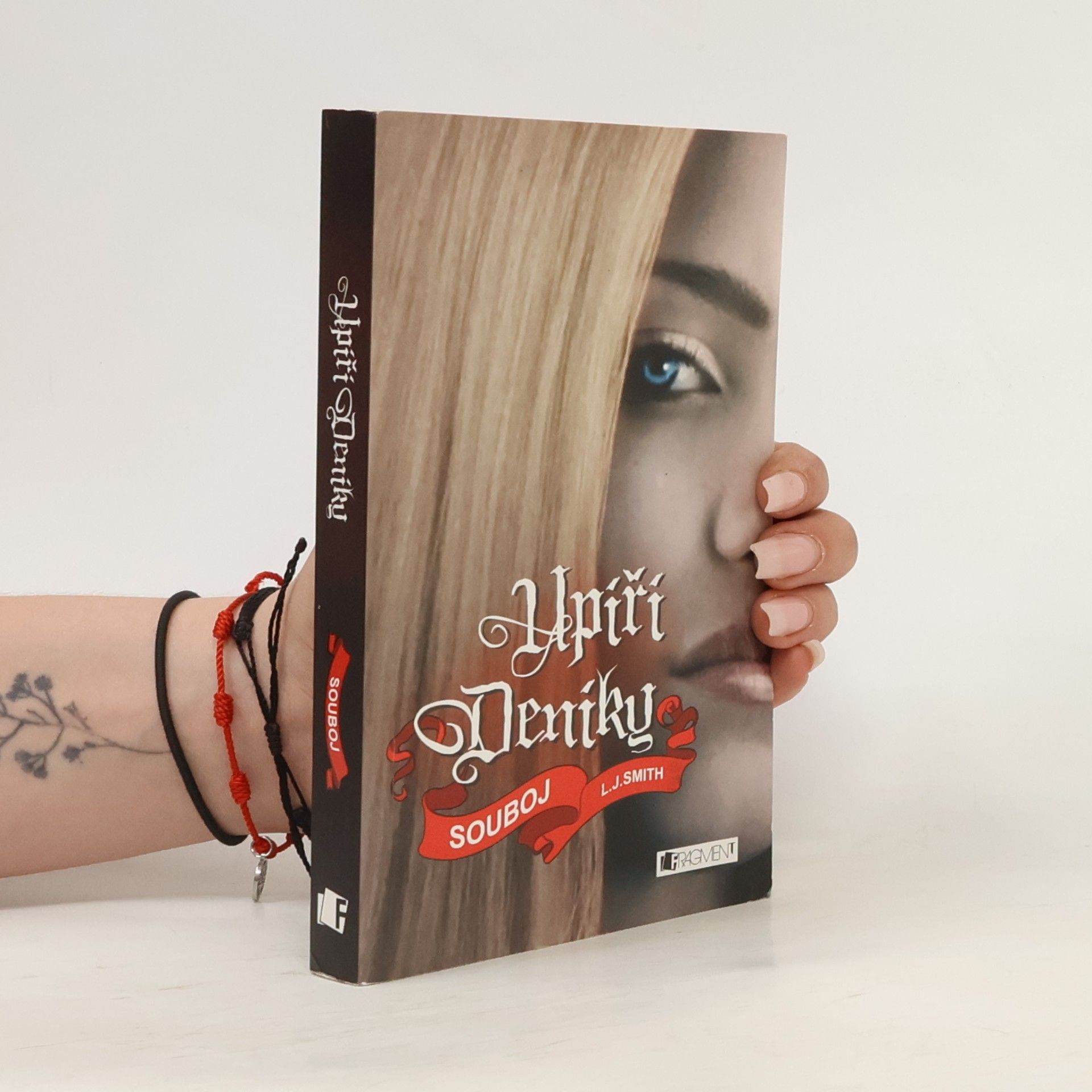 L. J. Smithová  Upíří deníky. Souboj
