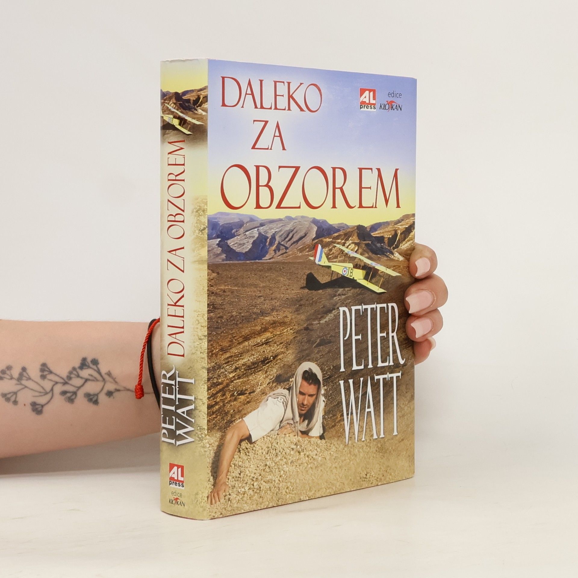 Peter Watt Daleko za obzorem