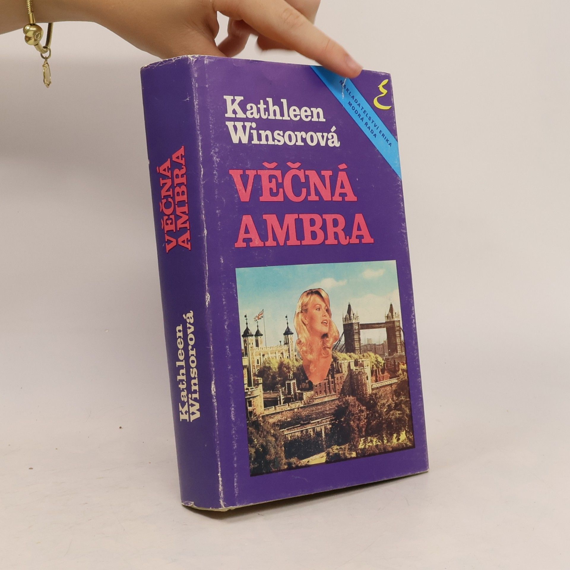 Kathleen Winsor Věčná Ambra