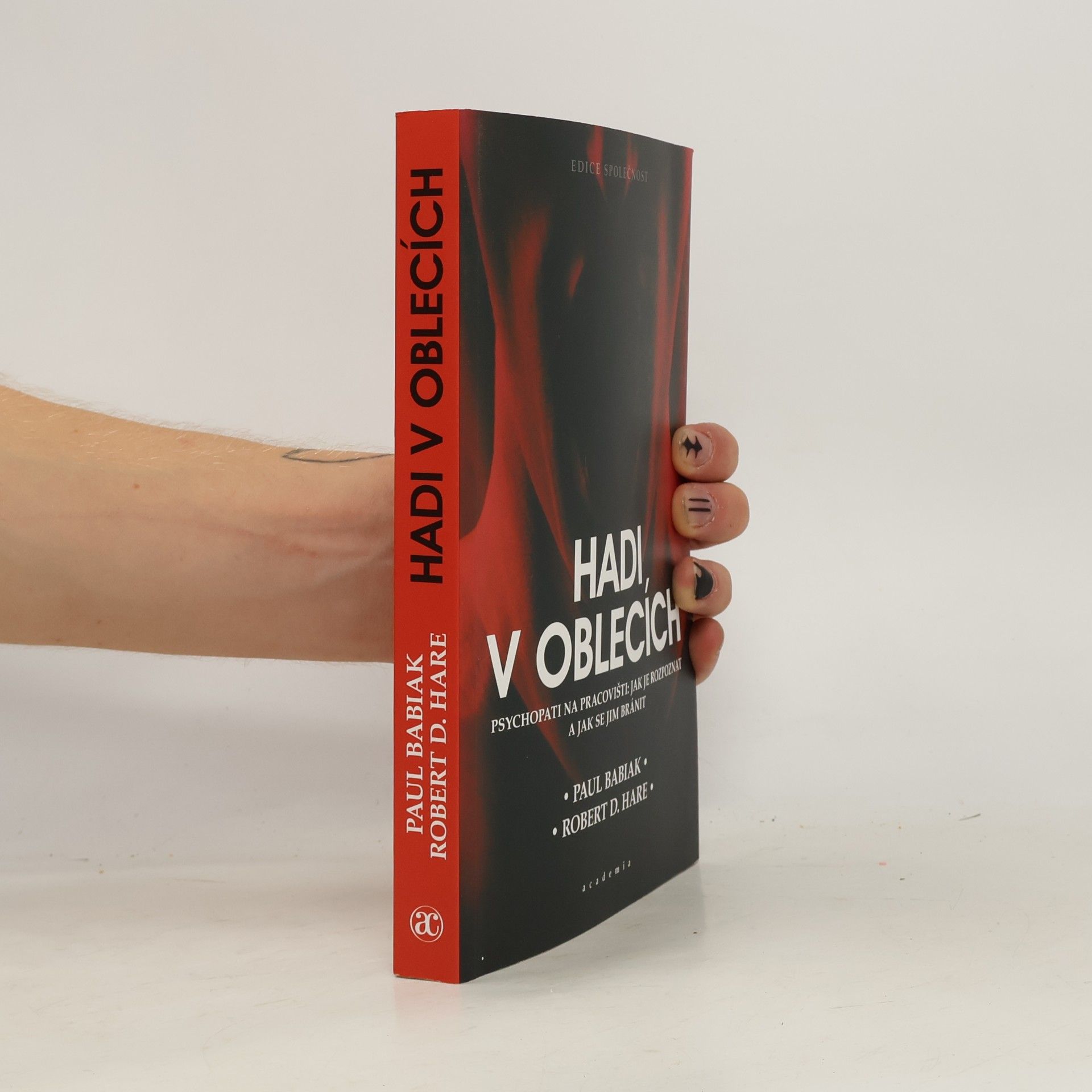 Paul Babiak Hadi v oblecích