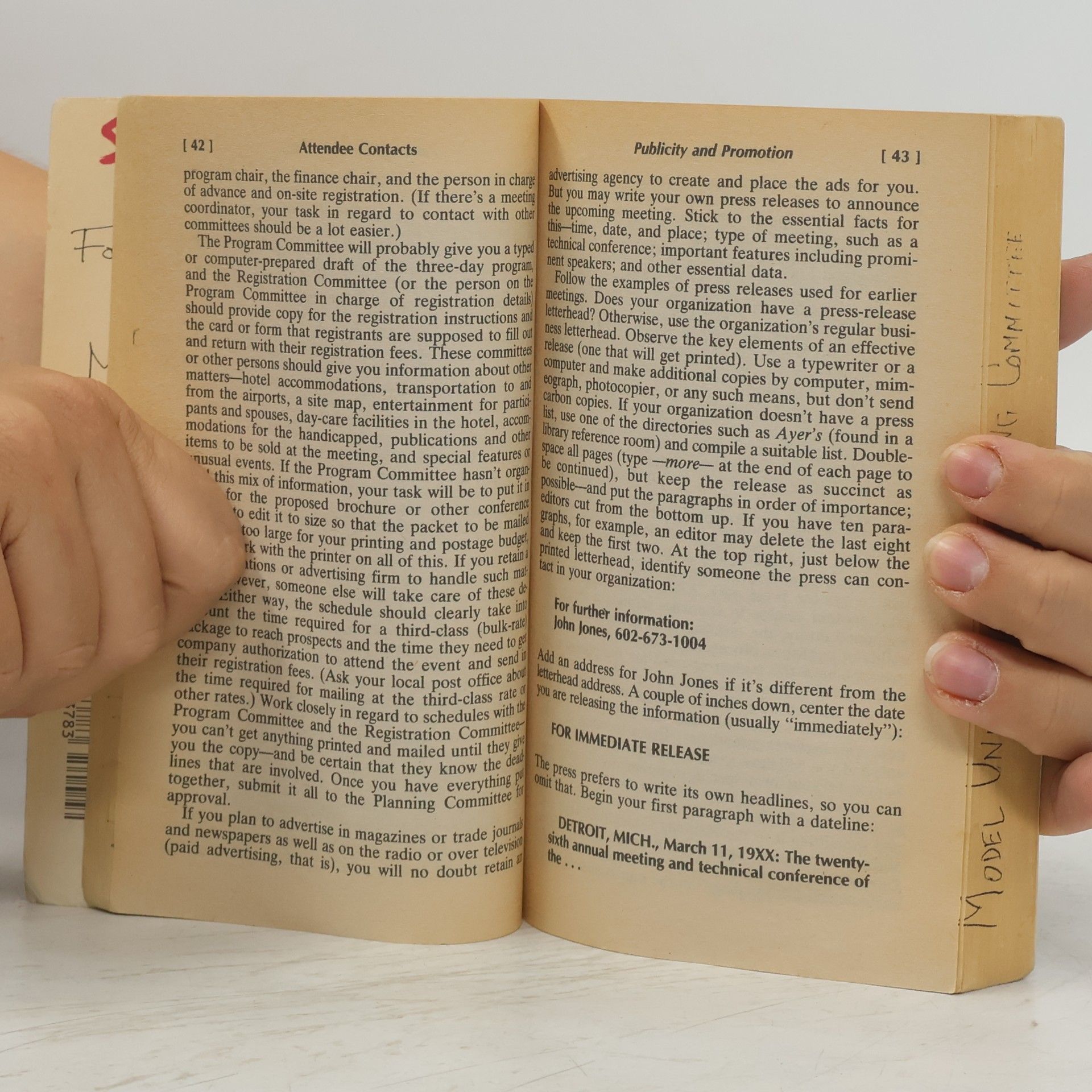 Mary Ann De Vries Signet: The New Robert's Rules of Order